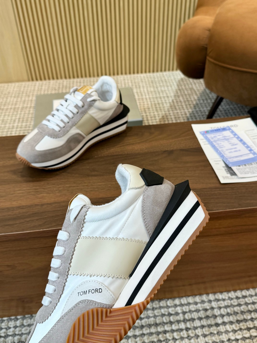 P360 Tom [TOM FORD] U.S. retro luz de lujo Parejas modelos de primavera y verano para llevar a otoño