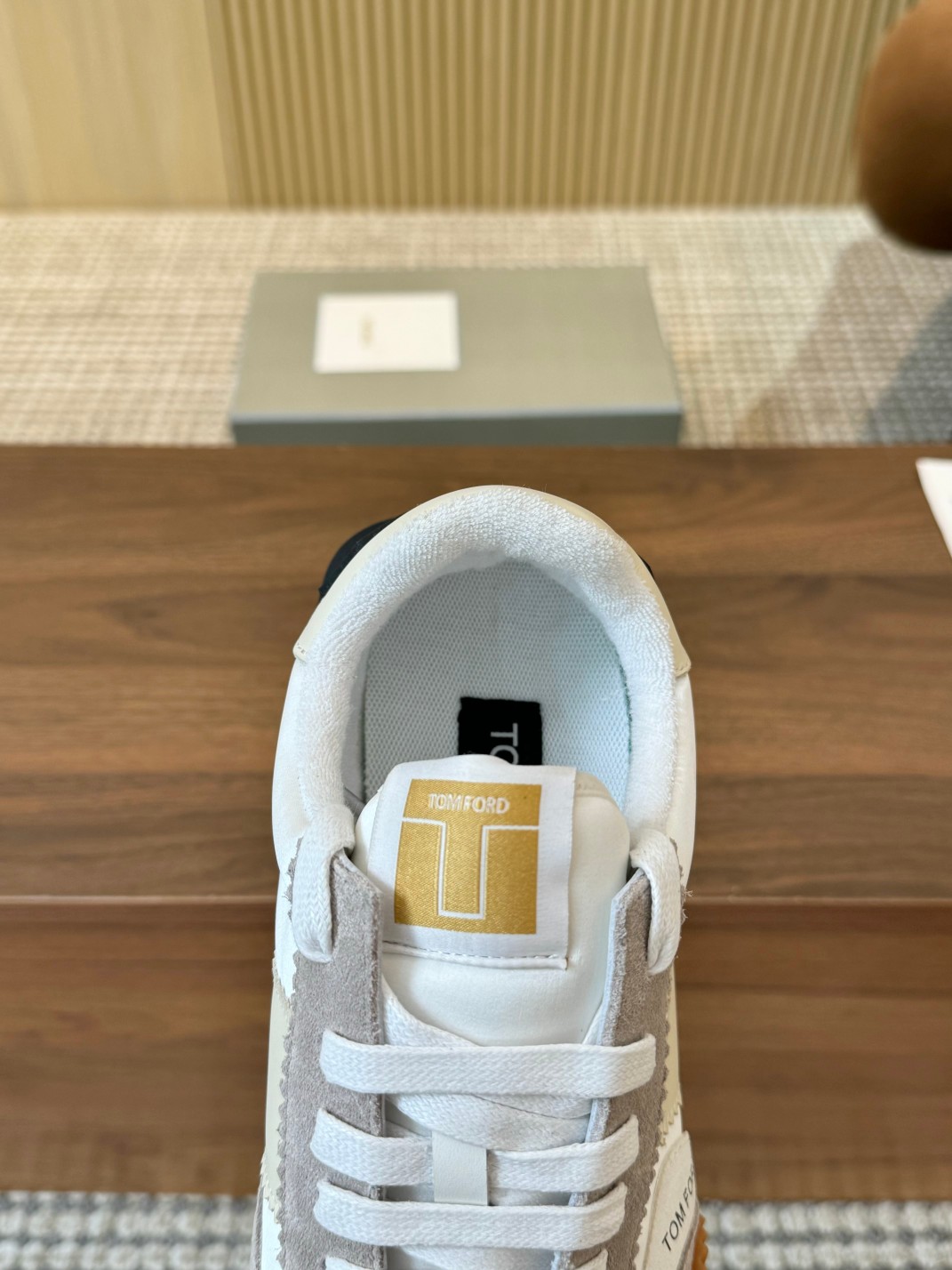 P360 Tom [TOM FORD] U.S. retro luz de lujo Parejas modelos de primavera y verano para llevar a otoño