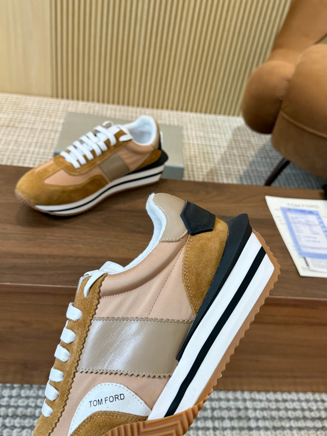 P360 Tom [TOM FORD] U.S. retro luz de lujo Parejas modelos de primavera y verano para llevar a otoño