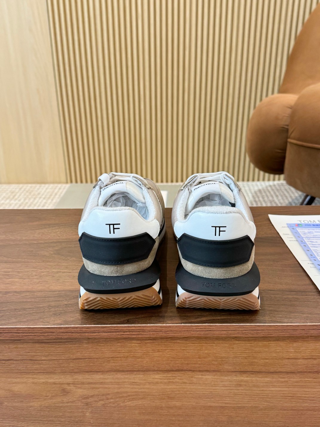 P360 Tom [TOM FORD] U.S. retro luz de lujo Parejas modelos de primavera y verano para llevar a otoño