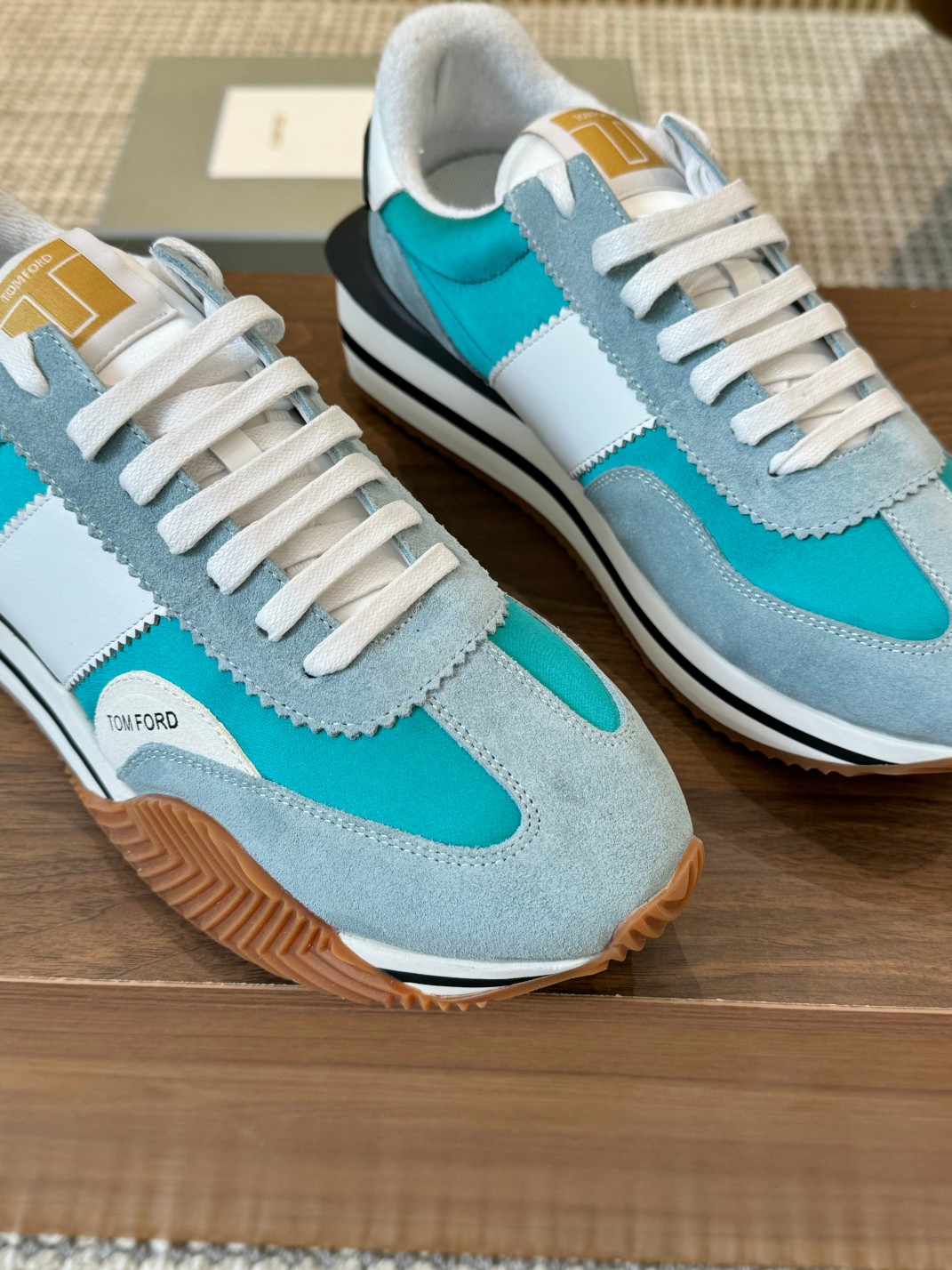 P360 Tom [TOM FORD] U.S. retro luz de lujo Parejas modelos de primavera y verano para llevar a otoño