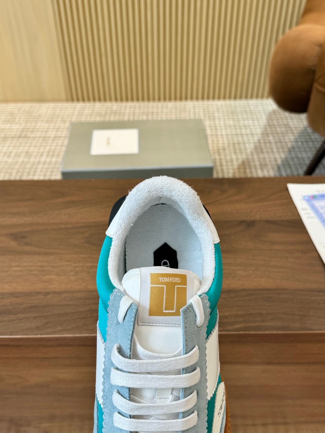 P360 Tom [TOM FORD] U.S. retro luz de lujo Parejas modelos de primavera y verano para llevar a otoño
