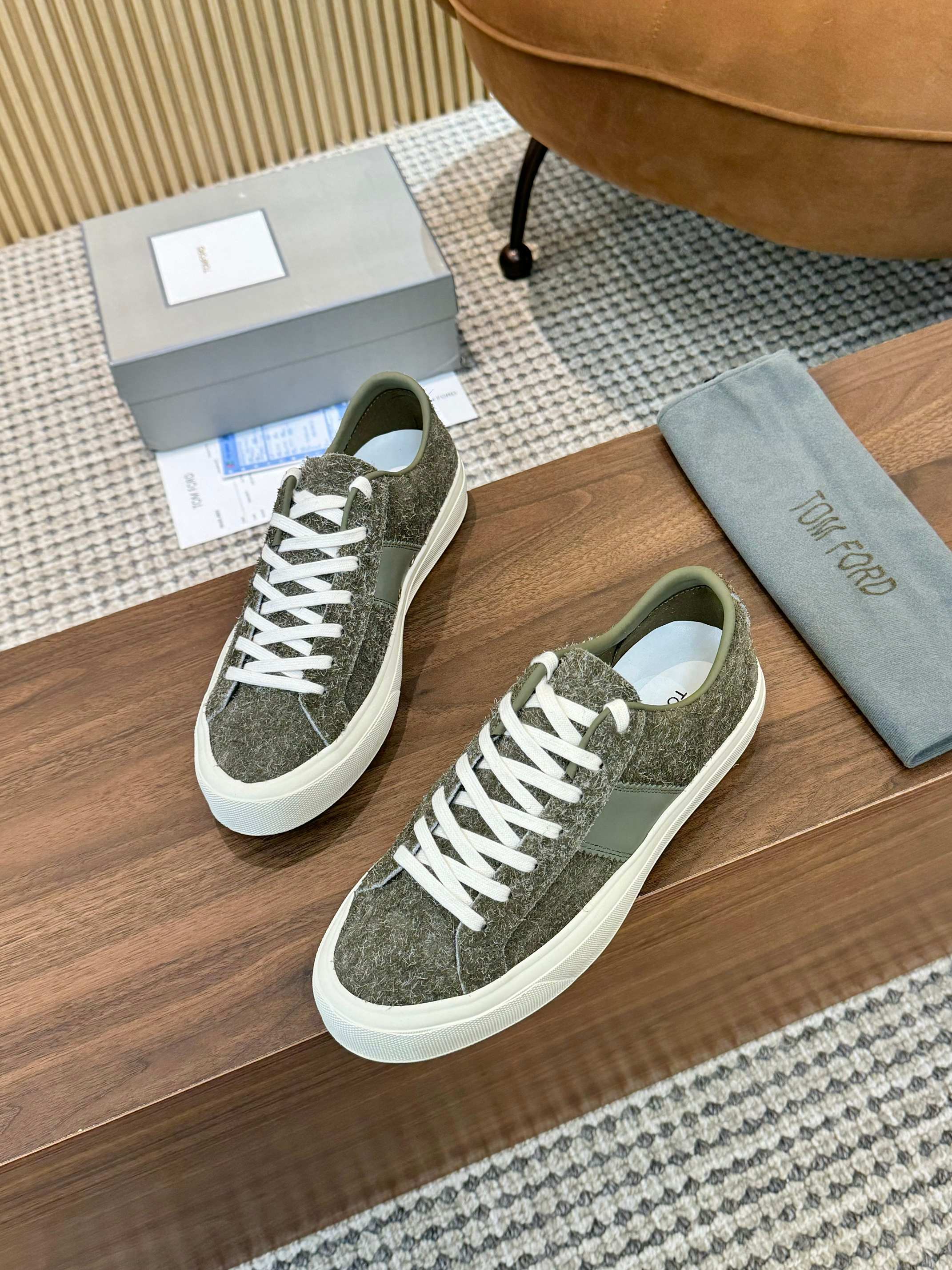 Tom Ford Men's Suede Low-Top Sneakers Casual Lace-Up Shoes 5 a1746411131690 8400