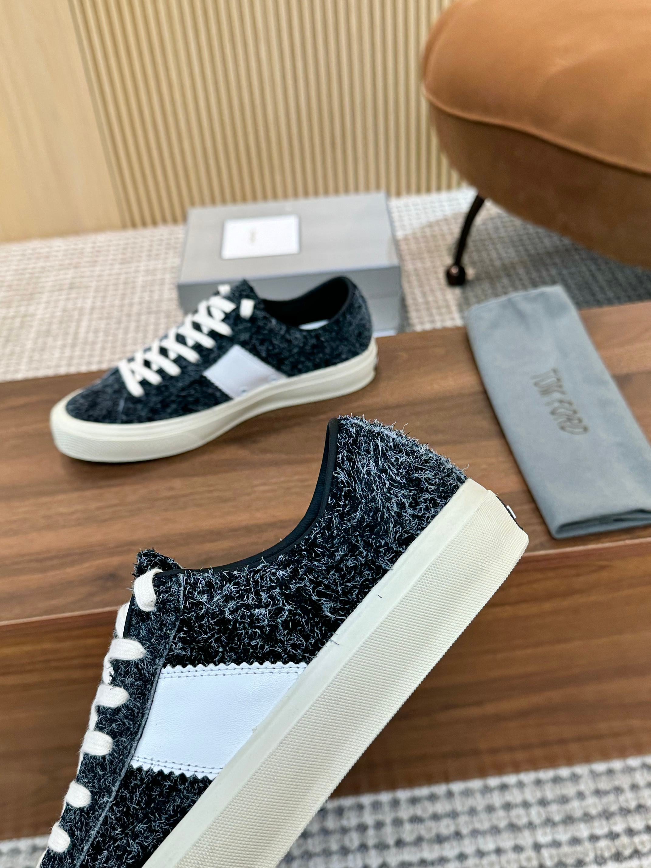Tom Ford Men's Black and White Suede Low-Top Sneakers - Iconic Style 3 a1746411164641 6318
