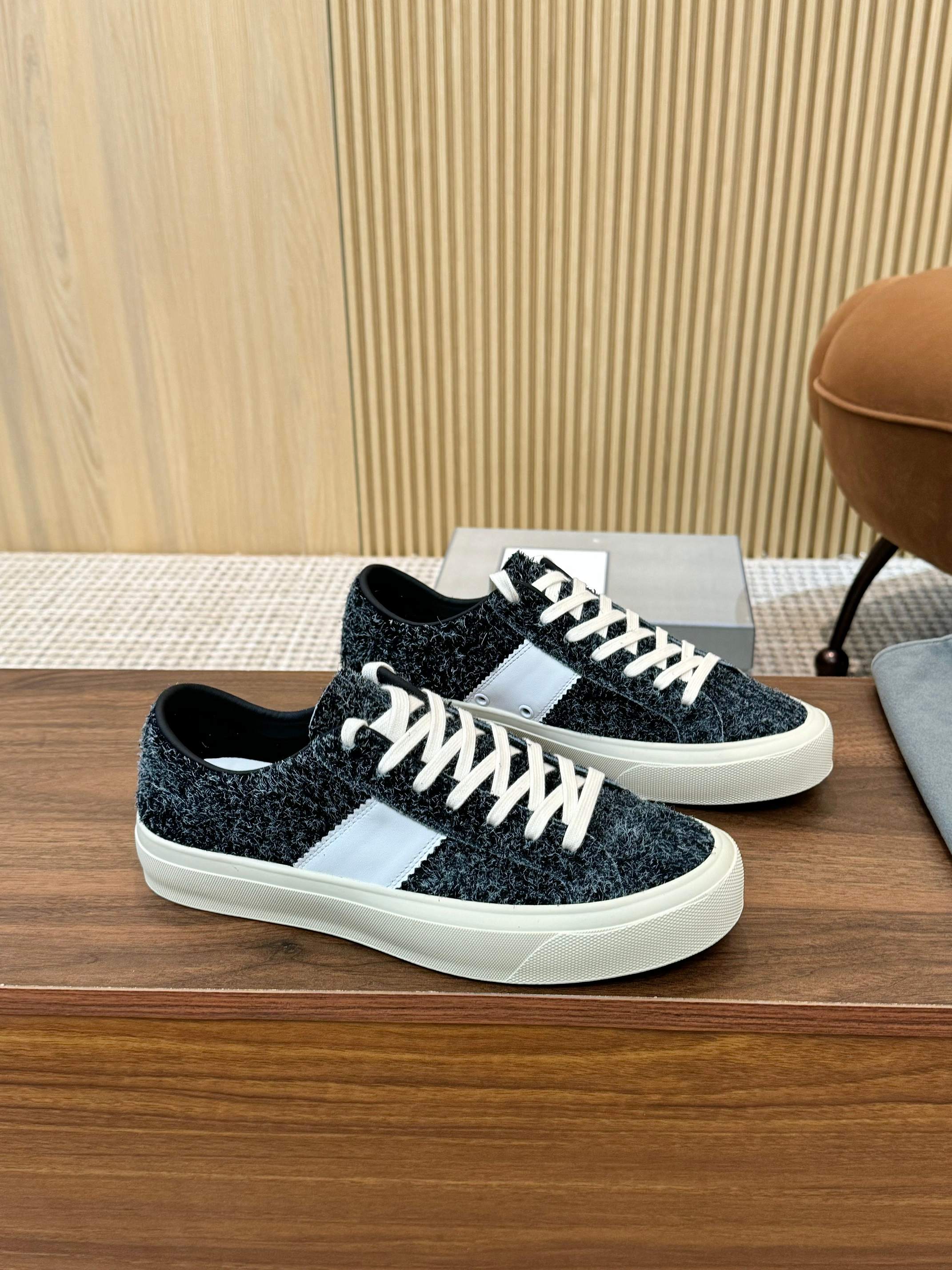 Tom Ford Men's Black and White Suede Low-Top Sneakers - Iconic Style 9 a1746411167765 8665