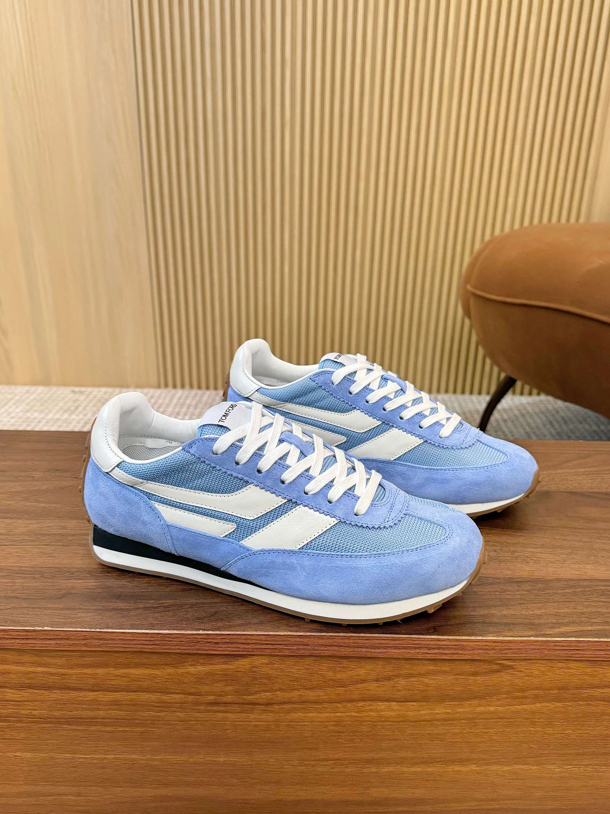 Tom Ford Mick Sneakers: Luxurious, Comfortable, and Timeless High-End Footwear - 图片 3
