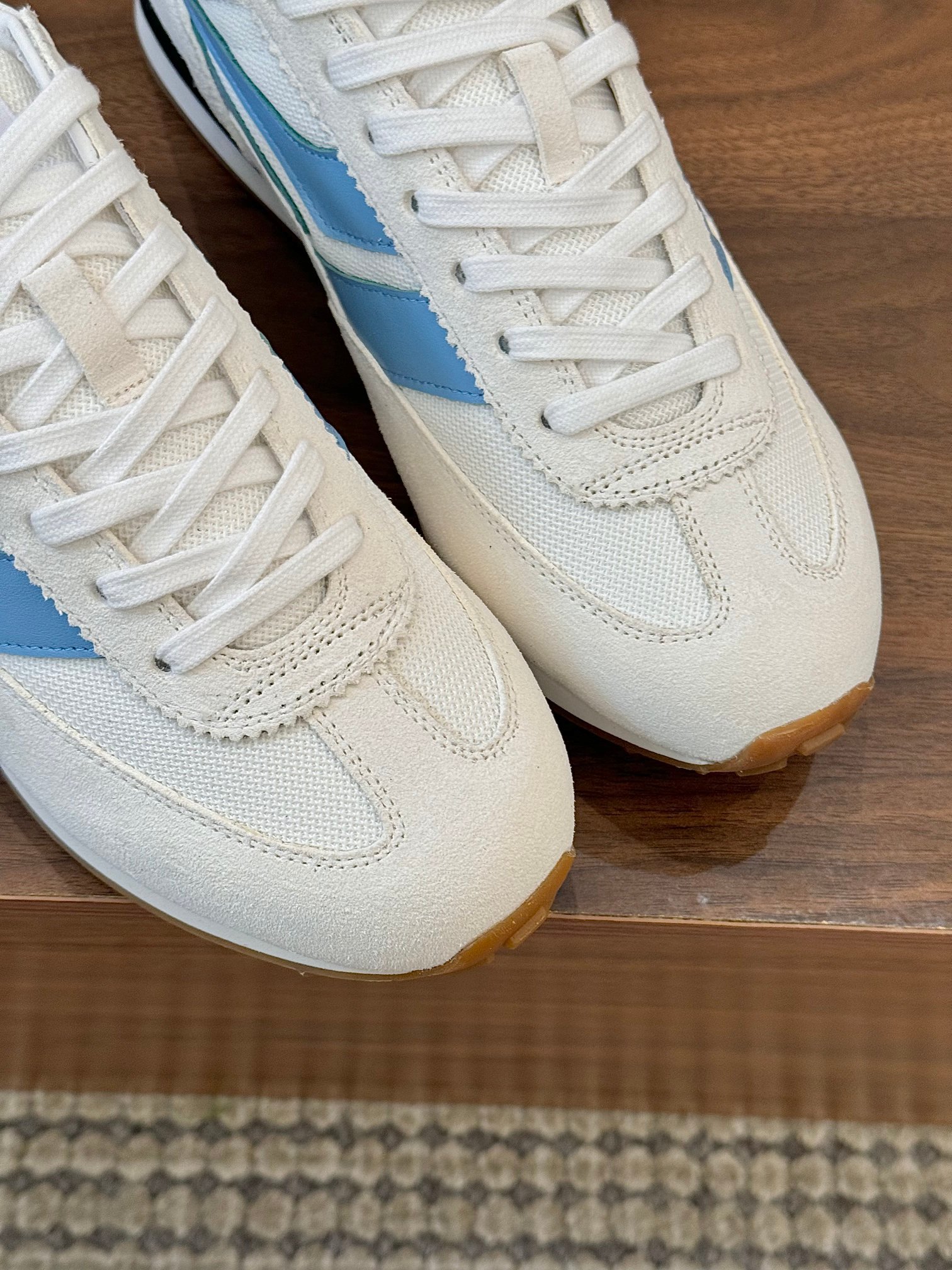 Luxury Tom Ford Mick Sneakers: Classic, Comfortable, and Stylish in Every Closet - 图片 4