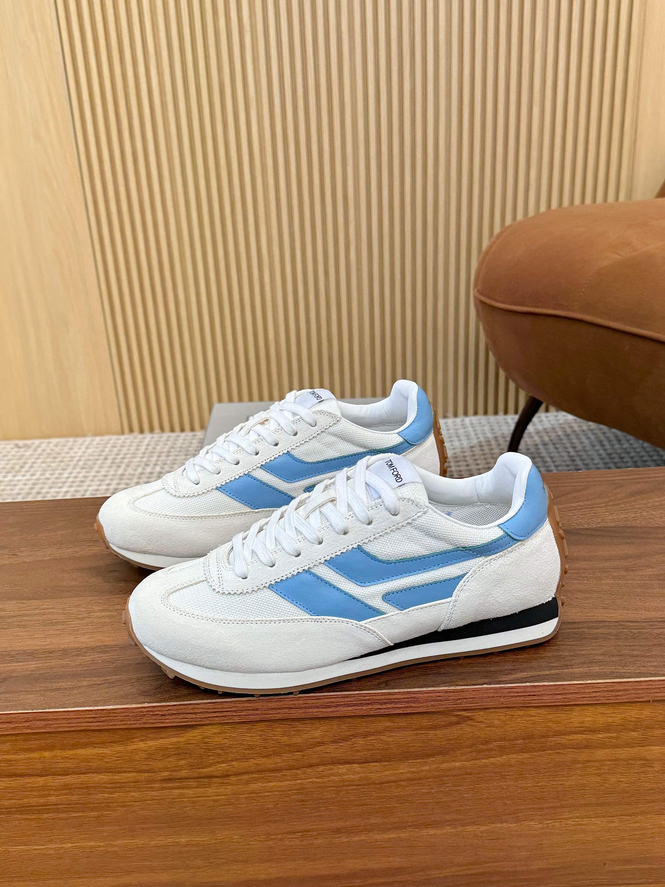 Luxury Tom Ford Mick Sneakers: Classic, Comfortable, and Stylish in Every Closet - 图片 3