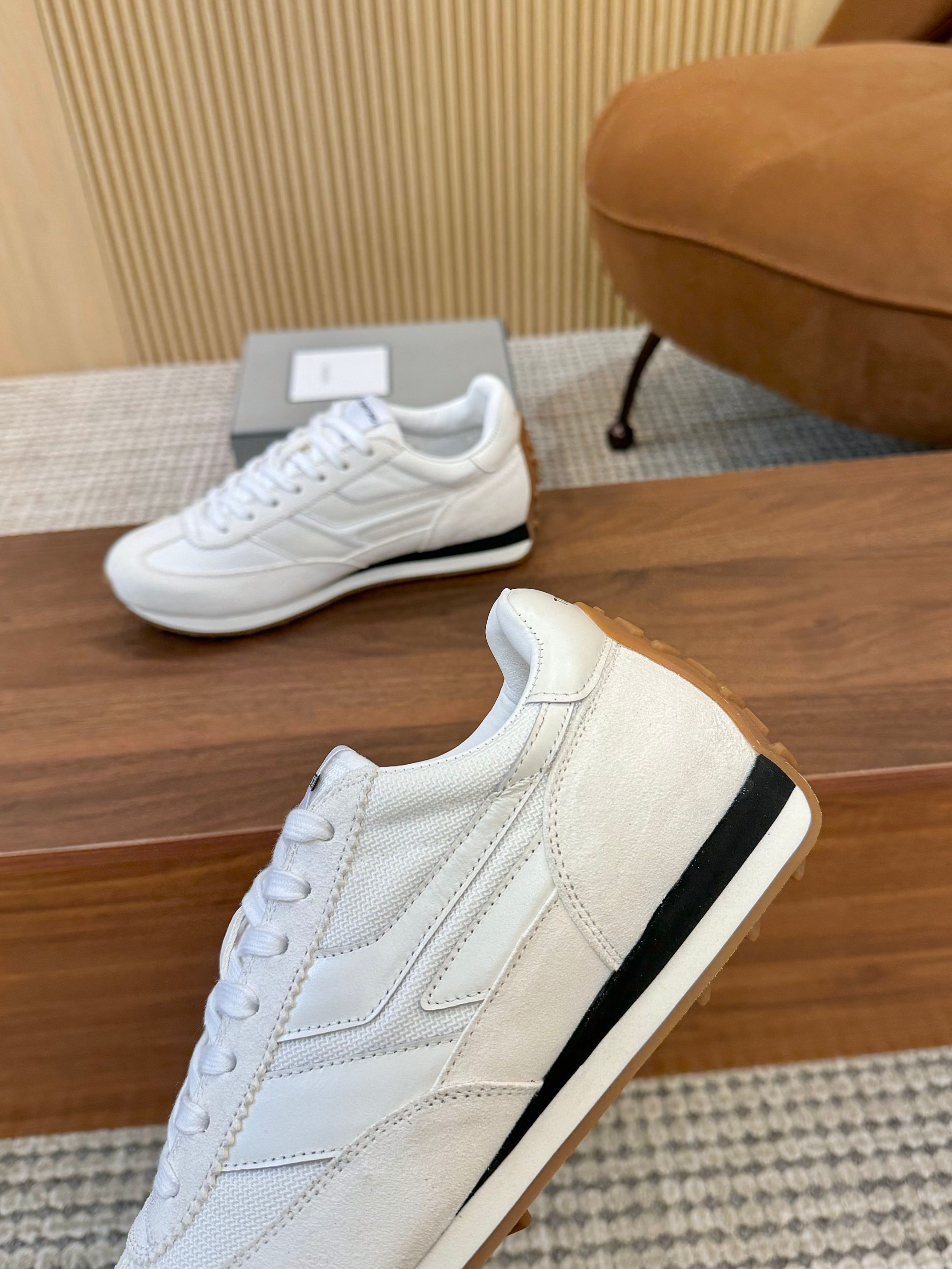 Tom Ford Mick Sneakers: Classic Luxury Shoes for Comfort and Style - 图片 8