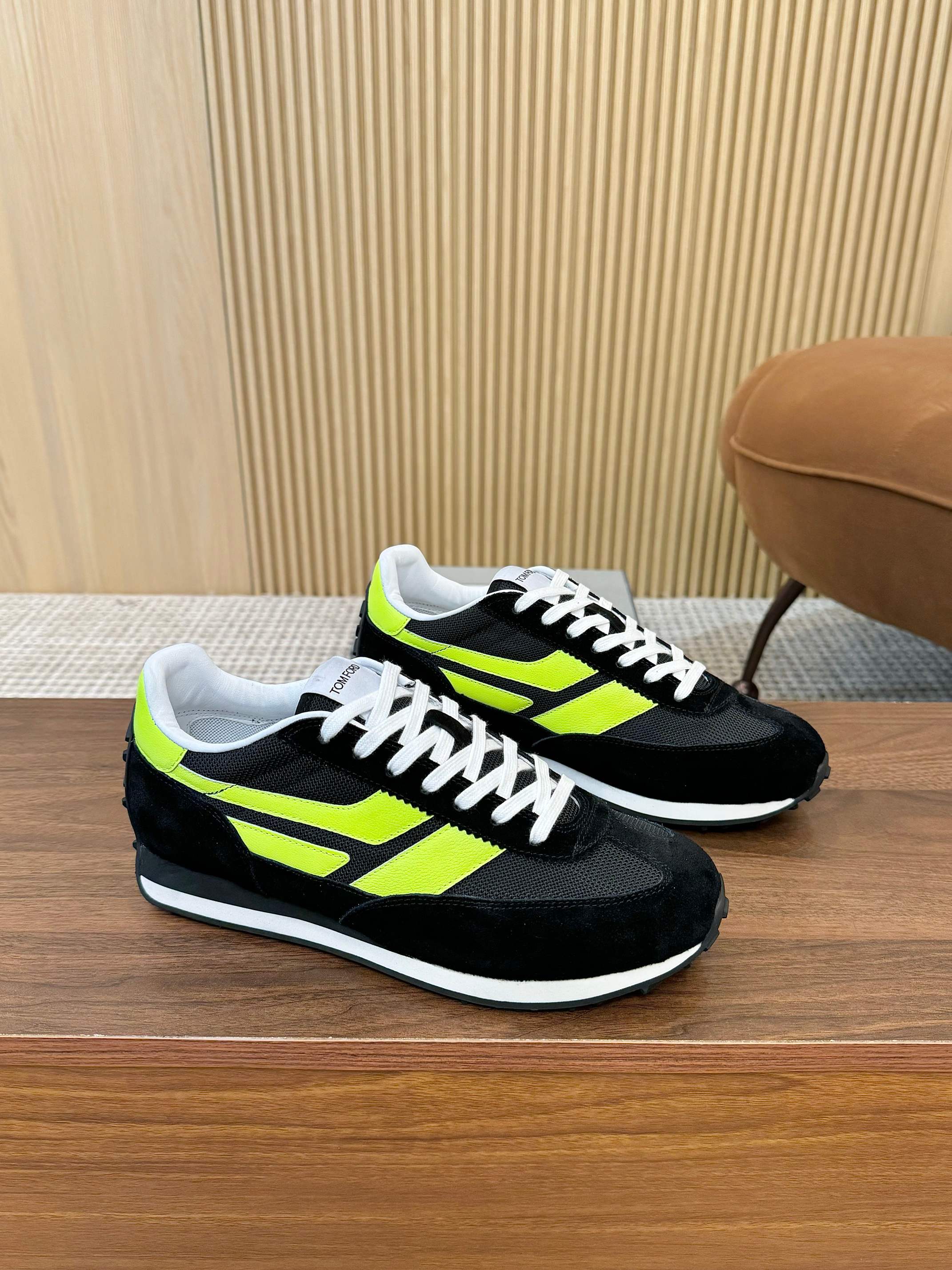 Luxury Tom Ford Mick Sneakers: Classic, Comfortable, and Stylish in 2025 - 图片 3