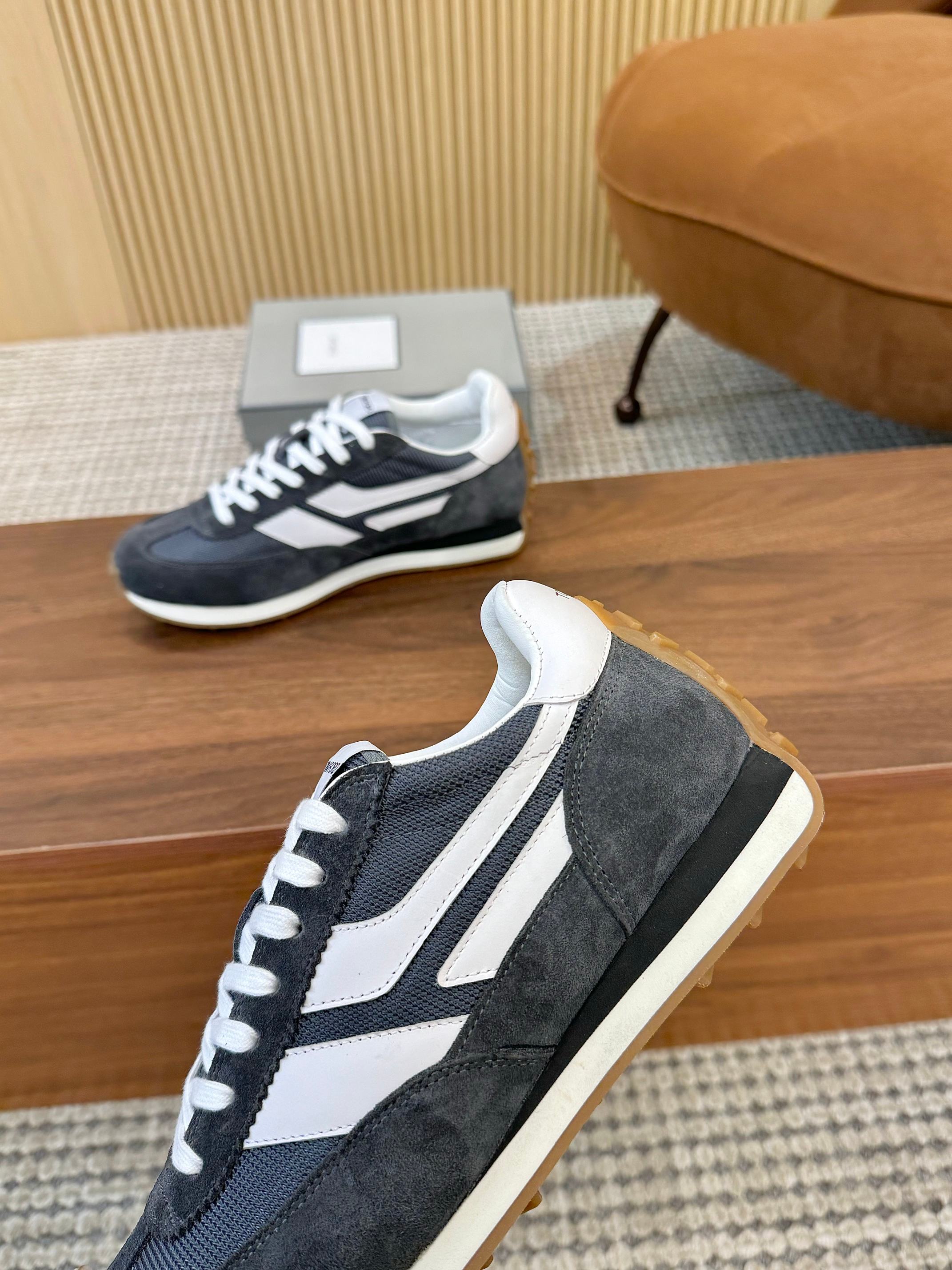 Luxurious Tom Ford Mick Sneakers: Classic, Comfortable, and Stylish in Every Closet - 图片 8