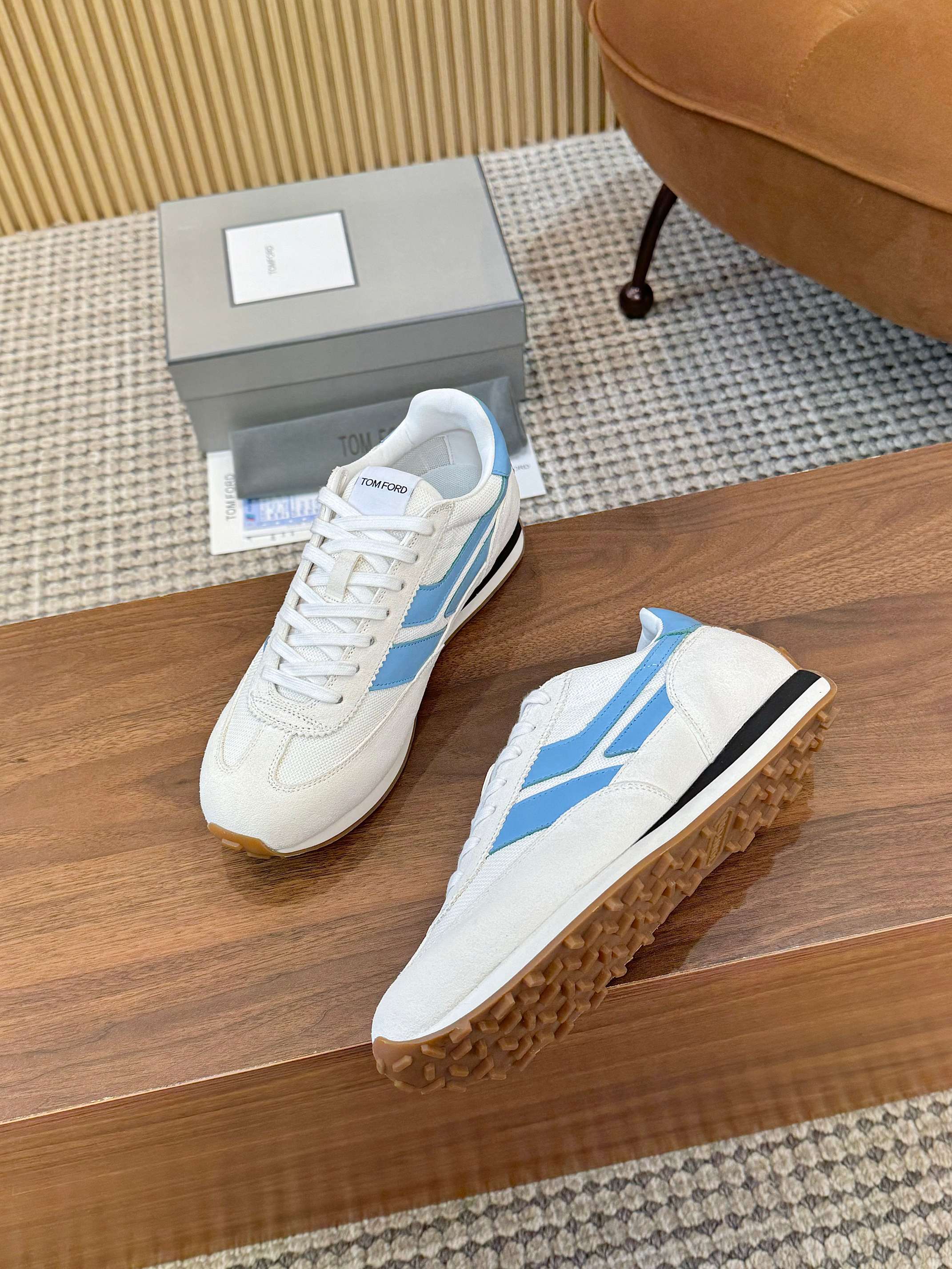 Luxury Tom Ford Mick Sneakers: Classic, Comfortable, and Stylish in Every Closet - 图片 8