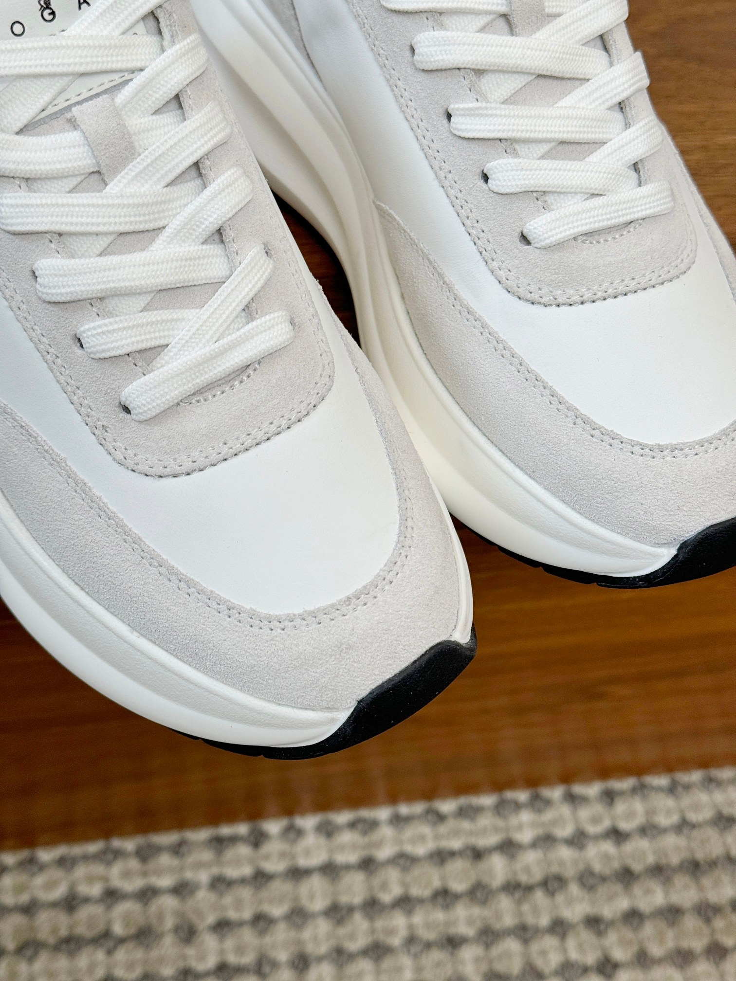 Designer Sneakers