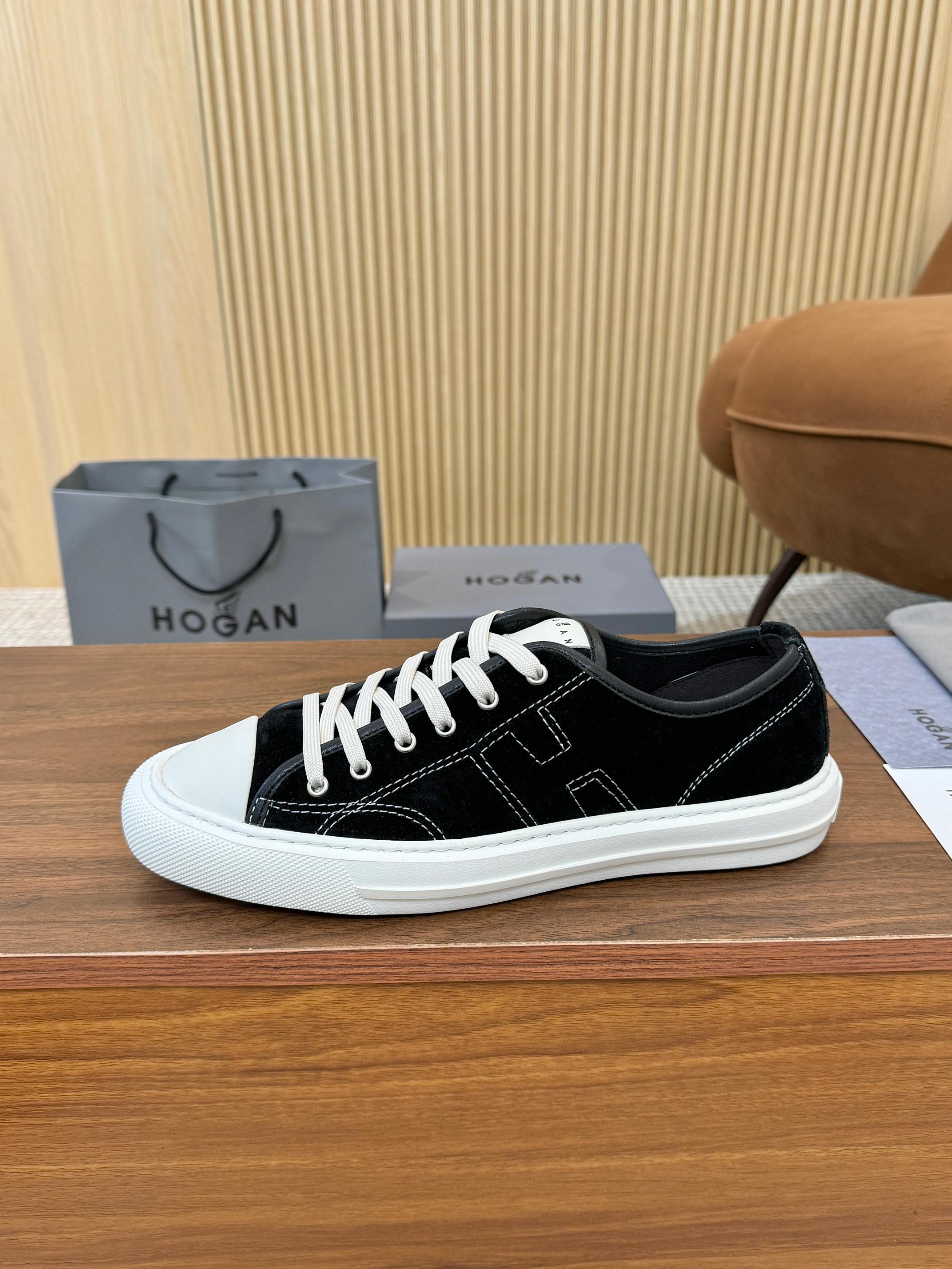 Designer Sneakers