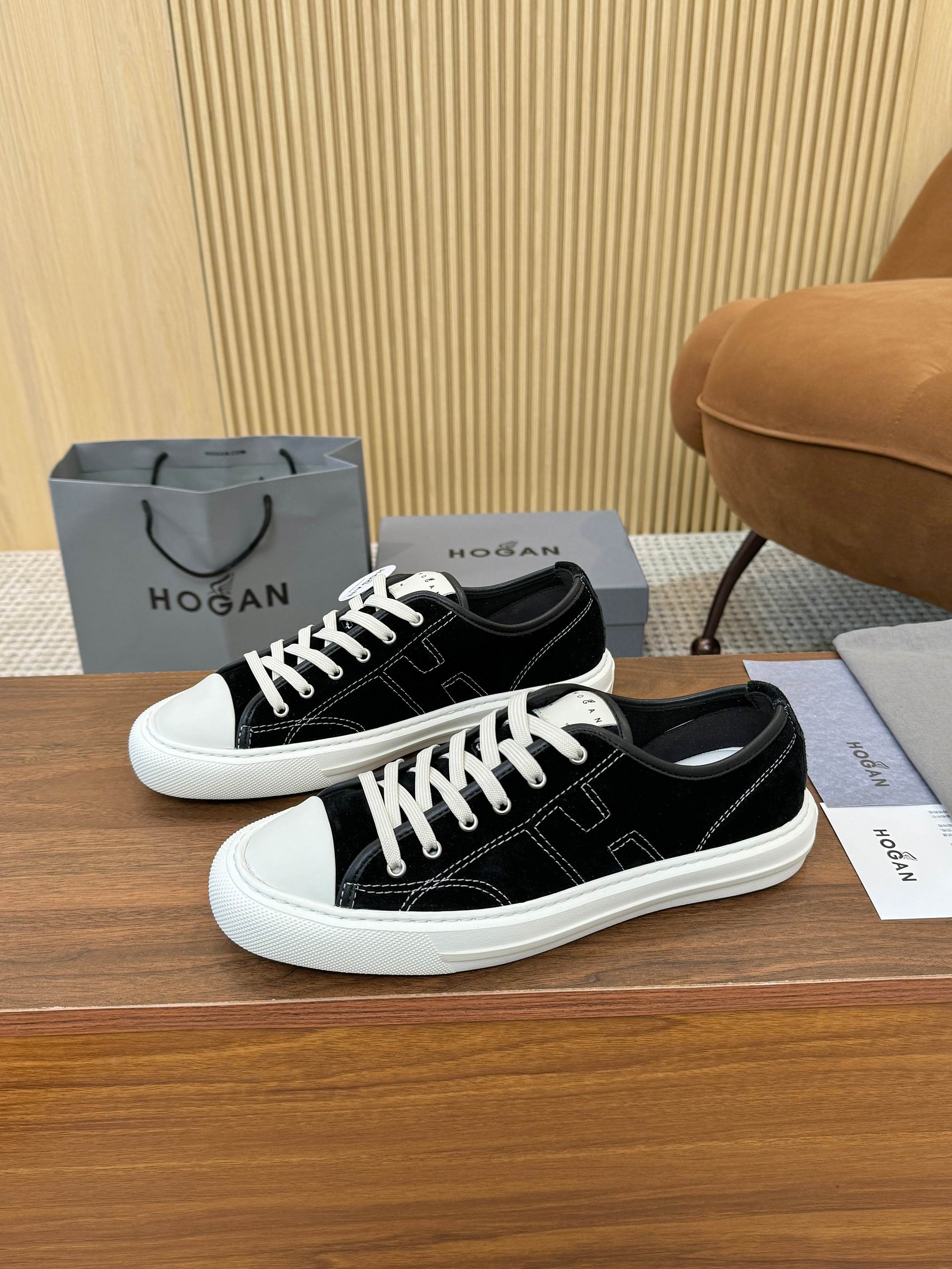 Designer Sneakers