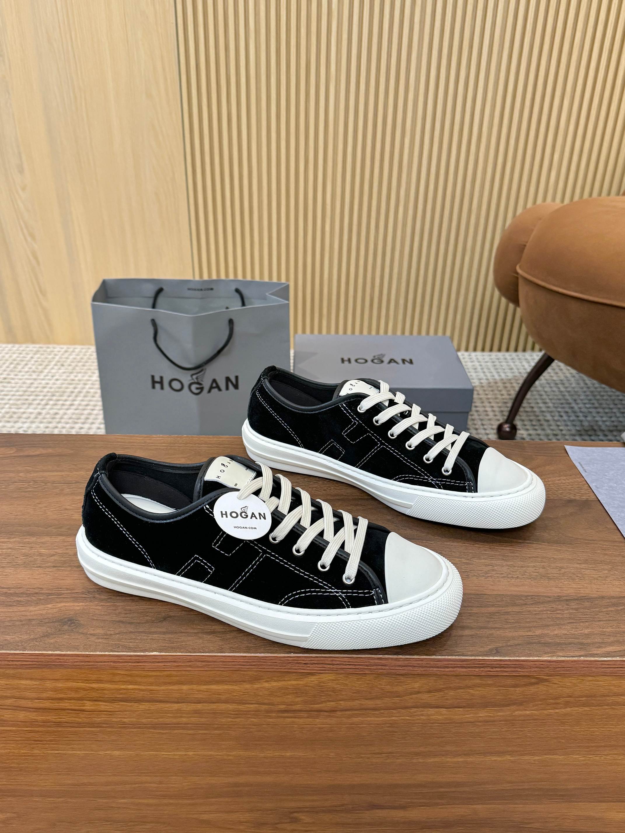 Designer Sneakers