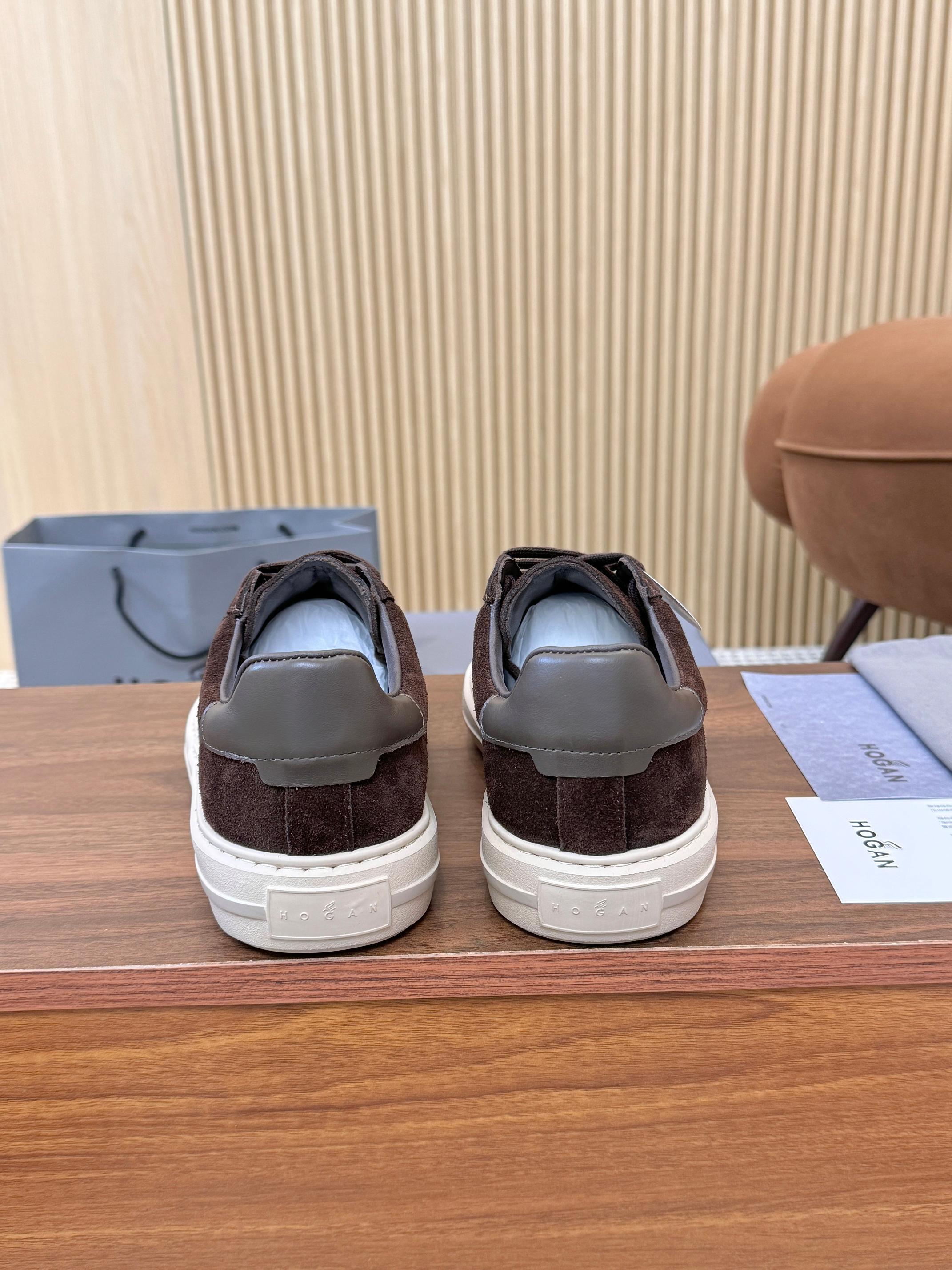 Designer Sneakers