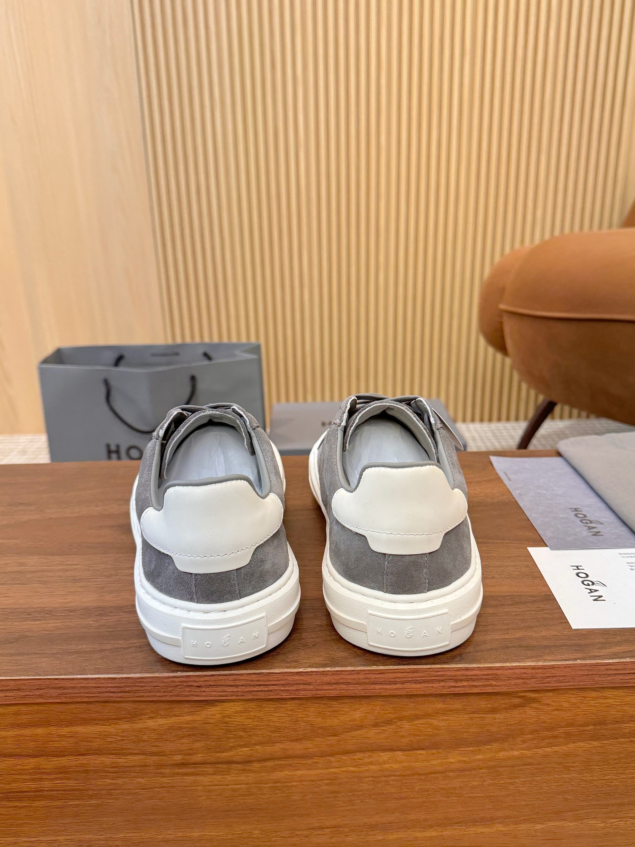 Designer Sneakers