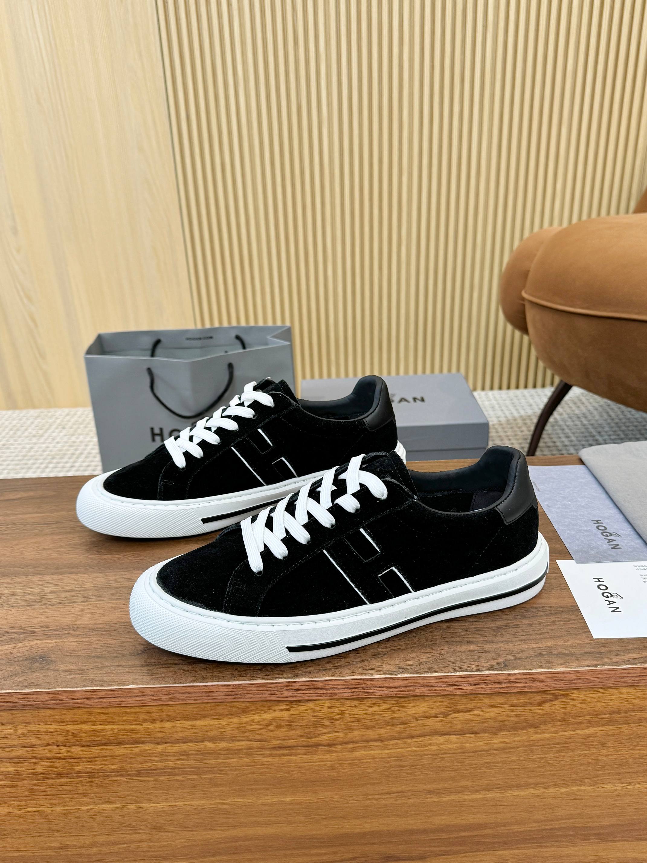 Designer Sneakers