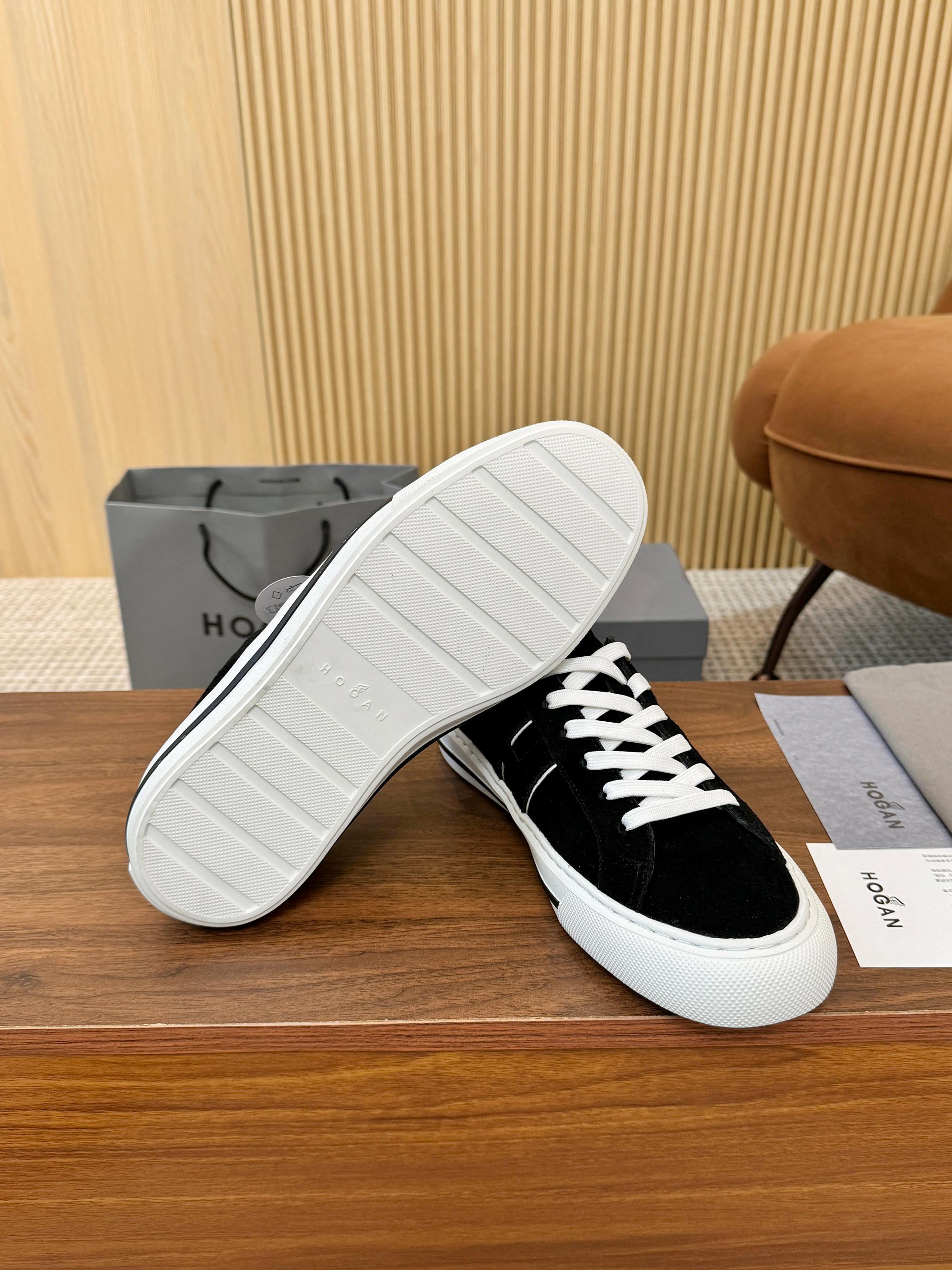 Designer Sneakers