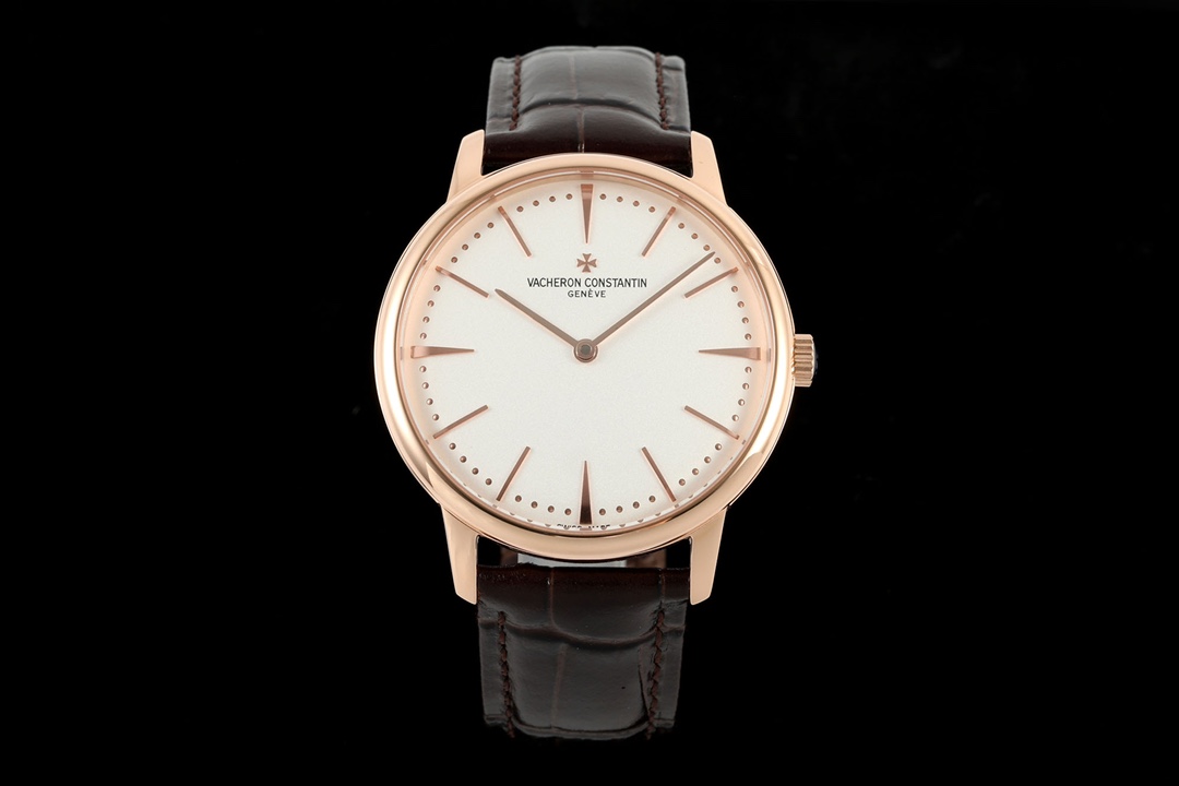 NO:150313,The new KZ model has launched the top entry-level model, Vacheron Constantin's eternal classic inheritance, extremely simple and atmospheric, upgraded to an original imported machine with automatic system voice reduction processing, one-speed movement, no unnecessary adjustment of calendar space, synchronized with authentic products. The original USB drive is sent to the watch!  The slim bezel outlines the elegant and elegant outline of the watch, and the sapphire crystal glass lens is clear and transparent, showing the perfect craftsmanship of top-level watches without reservation. A simple-designed watch is so classic. It may not be outstanding, but it is definitely not ordinary!  , vacheron19860909KZ新款推出顶级入门款,江诗丹顿永恒经典传承,极致简约大气,升级为【自动上链】原装进口机,自动系统降嗓处理,一档机芯,没有多余的调日历空档位,同步正品.随表送原厂U盘！纤薄的表圈勾勒出表款儒雅大方的轮廓,蓝宝石水晶玻璃材质的表镜透光清晰,将顶级腕表的完美工艺毫无保留的展现于眼前,设计简约的腕表就是这样经典,也许不出众,但绝不平凡！,,vacheron,Watch