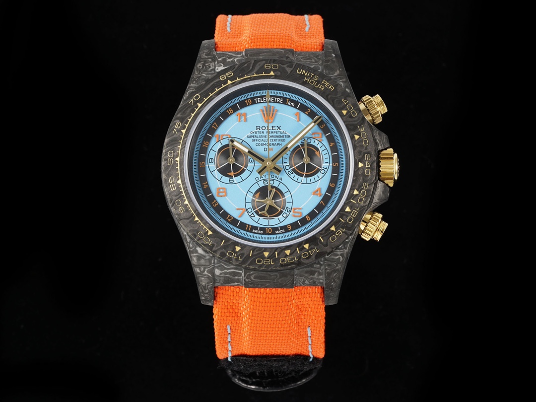 NO:822188,Diw is the first transparent Daytona, newly upgraded case accessories. Long kinetic energy movement ≥72 hours, this time updated 5 colors 1. Orange and blue color aircraft aviation model, with orange strap, bringing orange to the sky. 2. Gray aircraft aviation model, gray dial with black strap. 3. Newly added red second aviation model 4. Desert Eagle black and white color matching is more personalized and fashionable 5. Paul Newman model, black ceramic ring and carbon fiber shell are a perfect match.19860909Diw 首创透底迪通拿,全新升级壳套配件.长动能机芯≥72小时,此次更新了5款颜色 1、橙蓝配色飞机航空款,搭配橙色带,将橙色带上天空. 2、灰色飞机航空款,灰色表盘搭配黑色带. 3、新增加红秒航空款 4、沙漠之鹰黑白配色更显个性时尚 5、保罗纽曼款,黑色陶瓷圈口和碳纤维壳身真是绝配.,,Watch