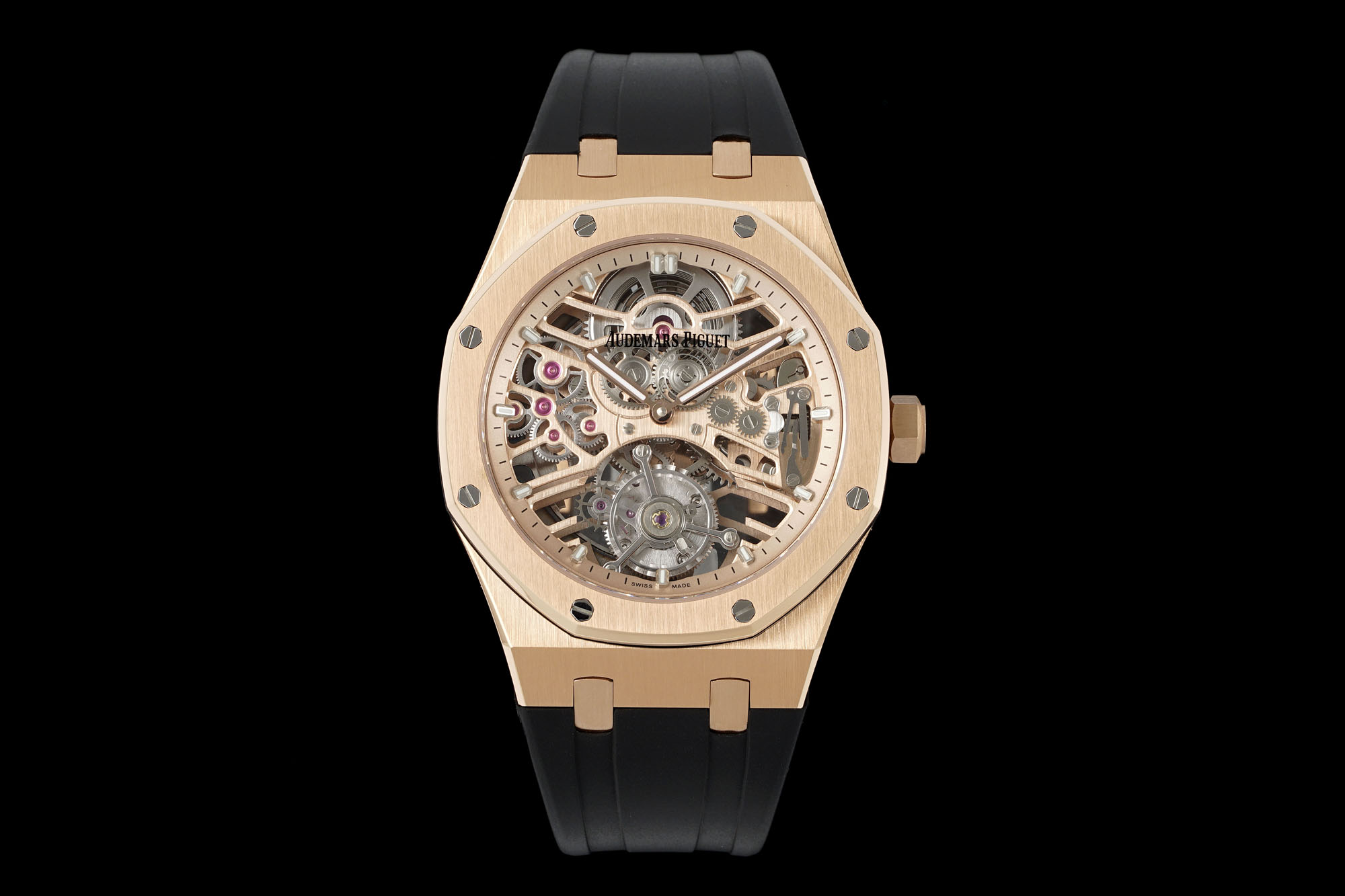 NO:385678,A's new model launches the Royal Oak Series A automatic mechanical floating tourbillon hollow watch. The Calibre2972 self-winding tourbillon movement developed by itself!  !  !  1. The open hollow structure is the main body. There is no obvious solid dial in the entire dial, but the rhodium-color hollow movement is used as the background to form a strong three-dimensional sense. Through the front, you can see the running state of the gears, clamps and tourbillon structures, with a strong mechanical feeling. It meets a high standard in terms of structural complexity and visual expression. 2. All components of the new independently developed 2972 ​​movement are carefully crafted according to the high-end watch standards. The movement design focuses on symmetrical beauty and is committed to presenting subtle changes in light and shadow. The unique multi-layer hollow structure and the movement bridge plate have been polished in two different directions horizontally and vertically, making it have a unique three-dimensional visual effect.  3. 41mm stainless steel case. As always, it still uses the iconic octagonal shape, paired with an octagonal bezel and functional fastener (fixed from the back of the case). Changes include wider polished chamfers on the bezel and the back of the case, and flush with the middle case, thus improving ergonomics.19860909A新款推出皇家橡树系列A自动机械浮动式陀飞轮镂空腕表.自家研发的Calibre2972自动上链陀飞轮机芯！！！ 1、开放式的镂空结构作为主体.整个表盘中没有明显的实心盘面,而是以铑色镂空机芯作为背景,形成强烈的立体感.透过正面即可看到齿轮、夹板和陀飞轮结构的运行状态,机械感极强.在结构复杂性与视觉表现力上都达到了较高标准. 2、全新自主研发的2972型机芯所有部件均按照高级钟表标准进行精雕细琢.机芯设计注重对称美感,致力于呈现微妙光影变化,别具一格的多层镂空构造、机芯桥板经过水平和垂直两个不同方向的打磨,使其具有独特的立体视觉效果 3、41mm精钢表壳.一如既往,它依然沿用标志性的八角形造型,搭配八角形表圈和功能性扣件（从表背固定）,变化包括表圈和表背的抛光倒角更宽,表背与中层表壳更加齐平,从而提升了人体工程学.,,Watch