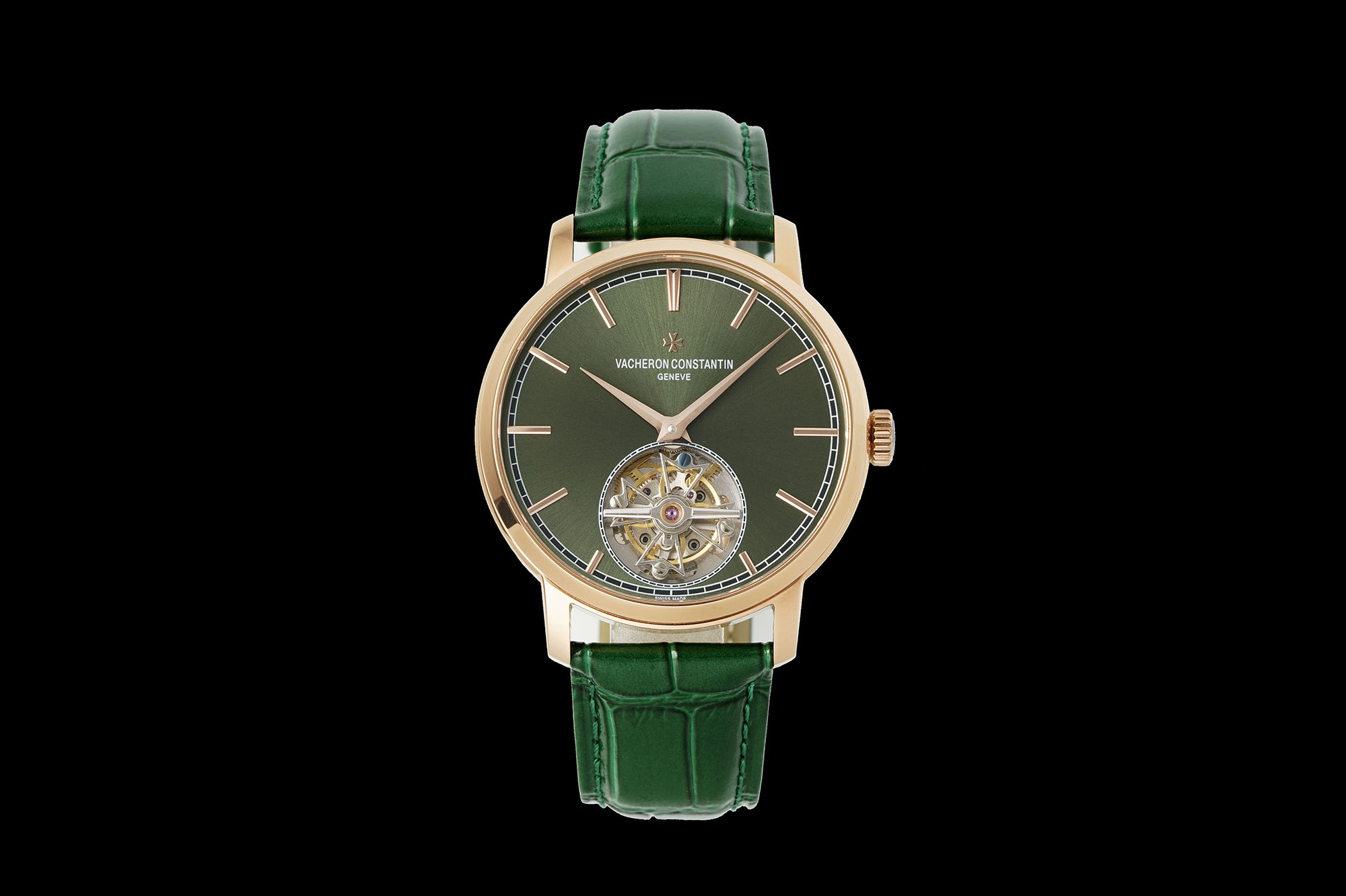 NO:822753,ANT is an independent watchmaking studio founded in Singapore, providing high-end customization related to watches. In 2026, it launched the Vacheron Constantin Heritage Series Tourbillon Watch. Its appearance is a 1:1 replica to break market barriers. The entire watch size is 11.8*41MM. It is equipped with a 1:1 card-free manual tourbillon. It is light in winding and can save energy for 72 hours.  Above, the white dial is low-key and luxurious, while the imperial green dial has a domineering side leakage. It is equipped with a 1:1 exclusive original folding pin buckle, and the back splint replicates the movement. On the front of the tourbillon device at 6 o'clock, its Maltese cross frame and cross bridge are fully hand-polished and chamfered. This process takes about 12 hours. The exquisite and elegant tourbillon device presents a unique mechanical beauty!  ,,vacheron19860909ANT是创立于新加坡的独立制表工作室,提供钟表相关的高级定制.2026年推出江诗丹顿传袭系列陀飞轮腕表,外观做到了1:1复刻打破市场壁垒,整表尺寸11.8*41MM,搭配1:1无卡度手动陀飞轮,上链轻,储蓄能量72小时以上,白盘低调奢华,帝王绿盘面霸气侧漏,装配1:1独家原装折叠针扣,背面夹板复刻机芯,正面6点钟的陀飞轮装置上,其马耳他十字框架及横桥以全手工打磨倒角,这项工艺耗时约12小时.精致优雅的陀飞轮装置呈现出独特的机械美感！,,vacheron,Watch
