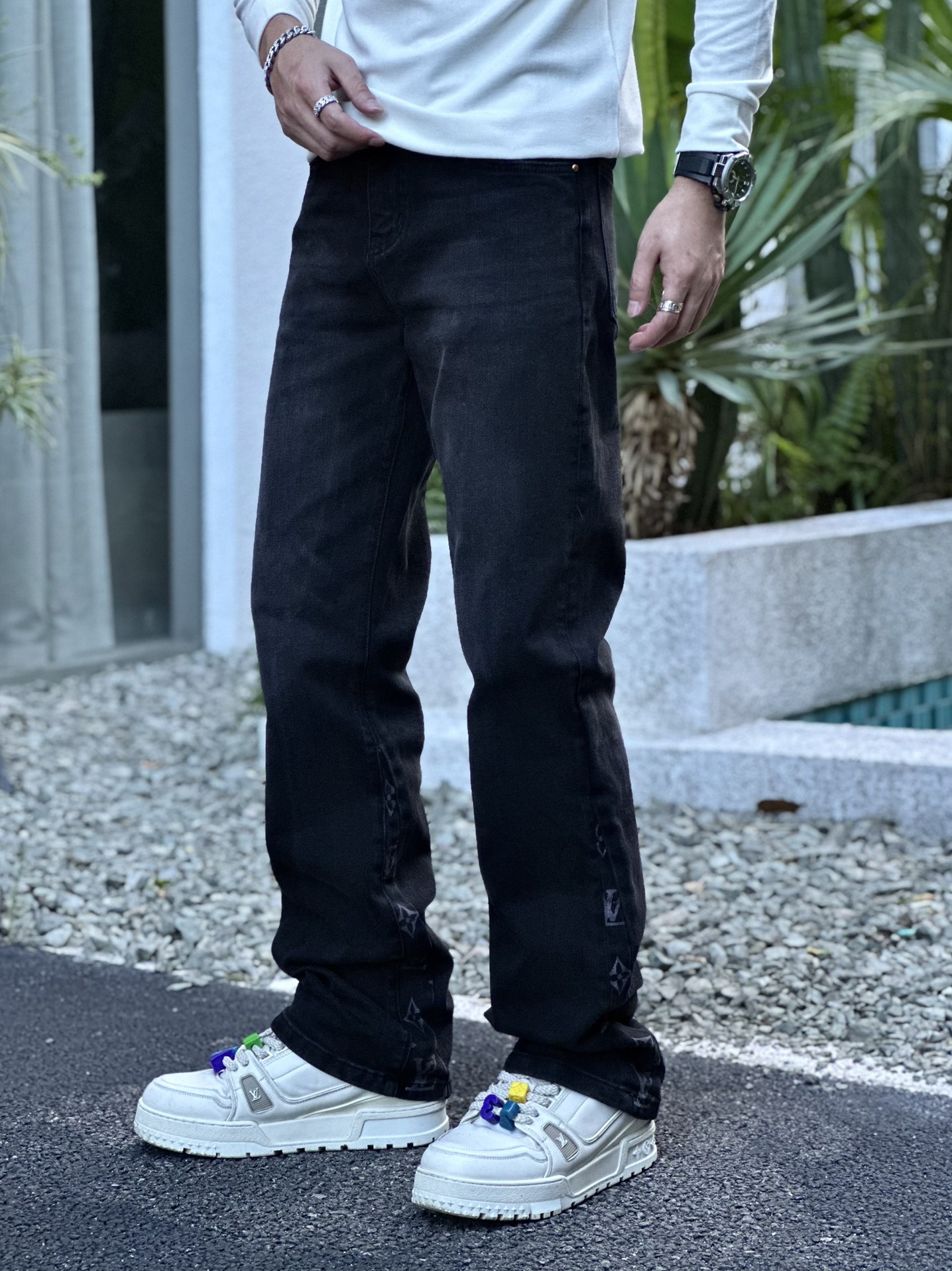 直筒裤 新款🔥现货🔥🔥最新原单直筒裤，超级定制，重工工艺，版型超赞👍🏻喜欢赶紧下单，尺码：S M L X