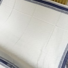 𝐃𝐈𝐎𝐑 书签字母提花披肩 Size:140x140cm 成分93%山羊绒,7%初剪羊毛 高级米色Oblique 提 𝐃𝐈𝐎𝐑 书签字母提花披肩 Size:140x140cm 成分93%山羊绒,7%初剪羊毛 高级米色Oblique 提