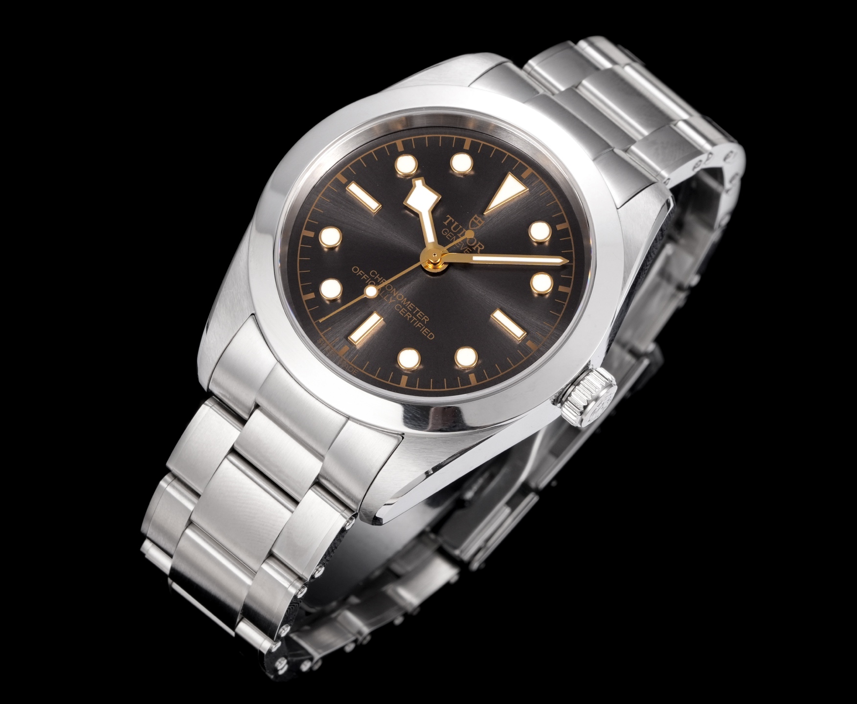 Title: Unified 32203T Bay Series Watch Summary Summary: The new Bay series watch features a polished steel case, classic design, Swiss movement, and 100m water resistance. - 图片 5