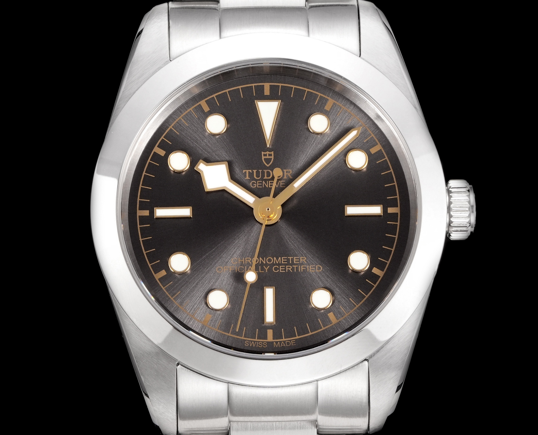 Title: Unified 32203T Bay Series Watch Summary Summary: The new Bay series watch features a polished steel case, classic design, Swiss movement, and 100m water resistance. - 图片 2
