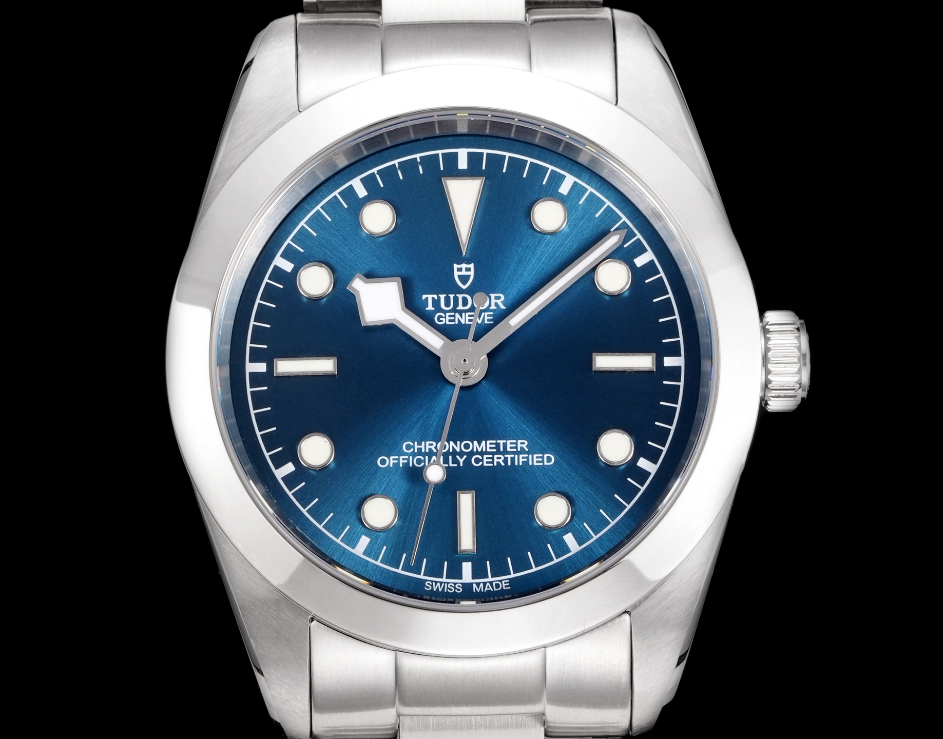 Title: Unified 32203T Rudder Bay Series Watch Summary Summary: The Unified 32203T Rudder Bay watch features a 41mm steel case, classic design, Swiss movement, - 图片 3