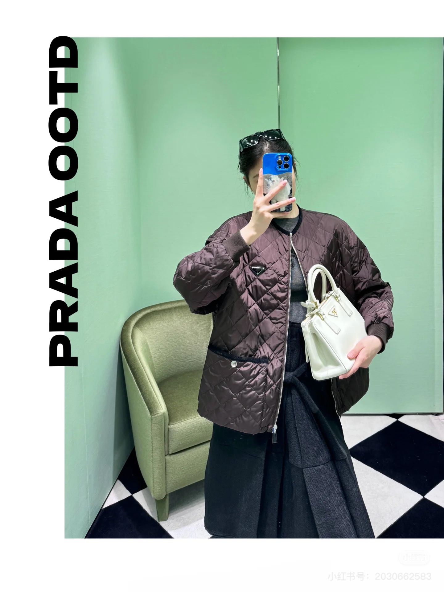 NO:503215,PRAD*25SS autumn and winter new style diamond plaid round neck cotton jacket classic round neck diamond plaid cotton jacket, rich caramel color at first glance Retro and eye-catching neckline and pockets are made of chocolate corduroy edging, delicate and warm ~ using Prada's classic recycled nylon material, which is very soft and warm. Classic double pocket triangle embellishment, accurate to my version, on sale S M L, prada, jackets & coats, alexander wang19860909PRAD*25SS秋冬新款 菱格纹圆领棉服外套 经典的圆领菱格纹棉服,一眼浓郁的焦糖色 复古又吸睛领口和口袋处都做了巧克力色灯芯绒包边,细腻又温暖～采用Prada经典的再生尼龙材质,柔软保暖性极佳 经典双口袋三角标点缀 认准我家版本 现货发售 码数S M L,,prada,jackets & coats,alexander wang,Women's clothing