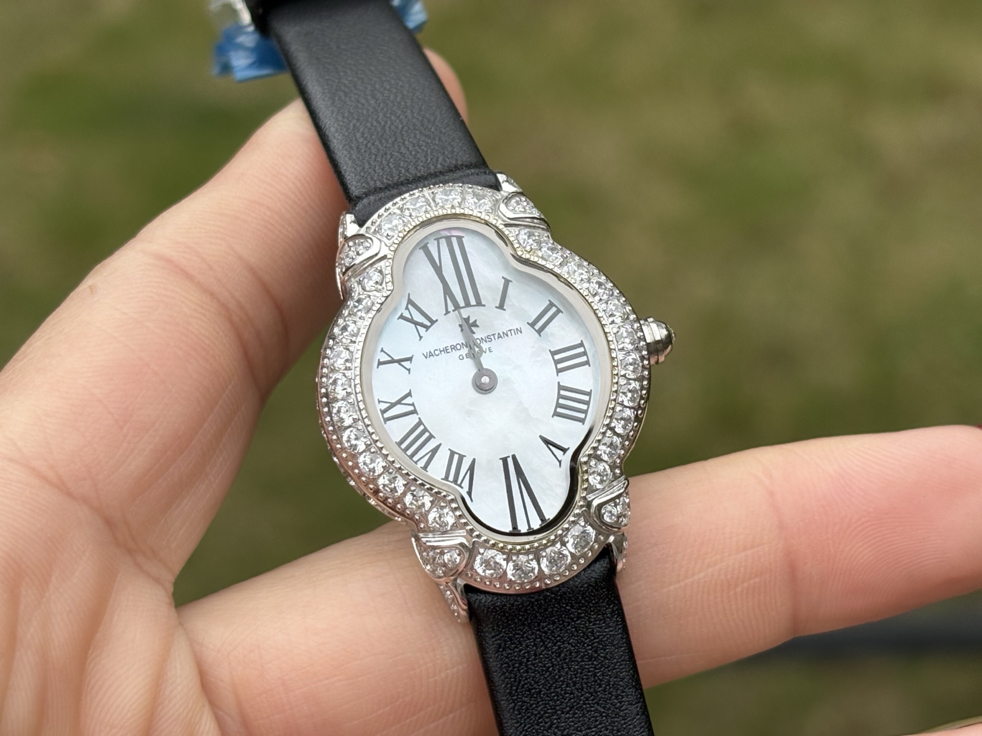 바쉐론 콘스탄틴 크리에이티브 다이아 26.5x34mm 화이트골드 쿼츠 여성용 레플리카 43623