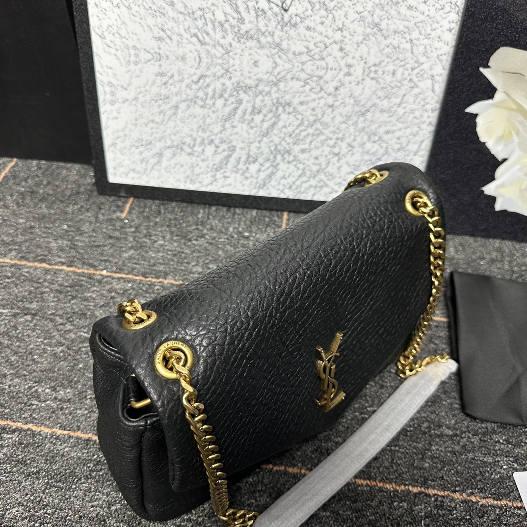 自带流量爆款🔥出货啦
圣罗兰Calypso
包包命名来自希腊神话中的海之女神【卡吕普索】
浓郁的法式风情