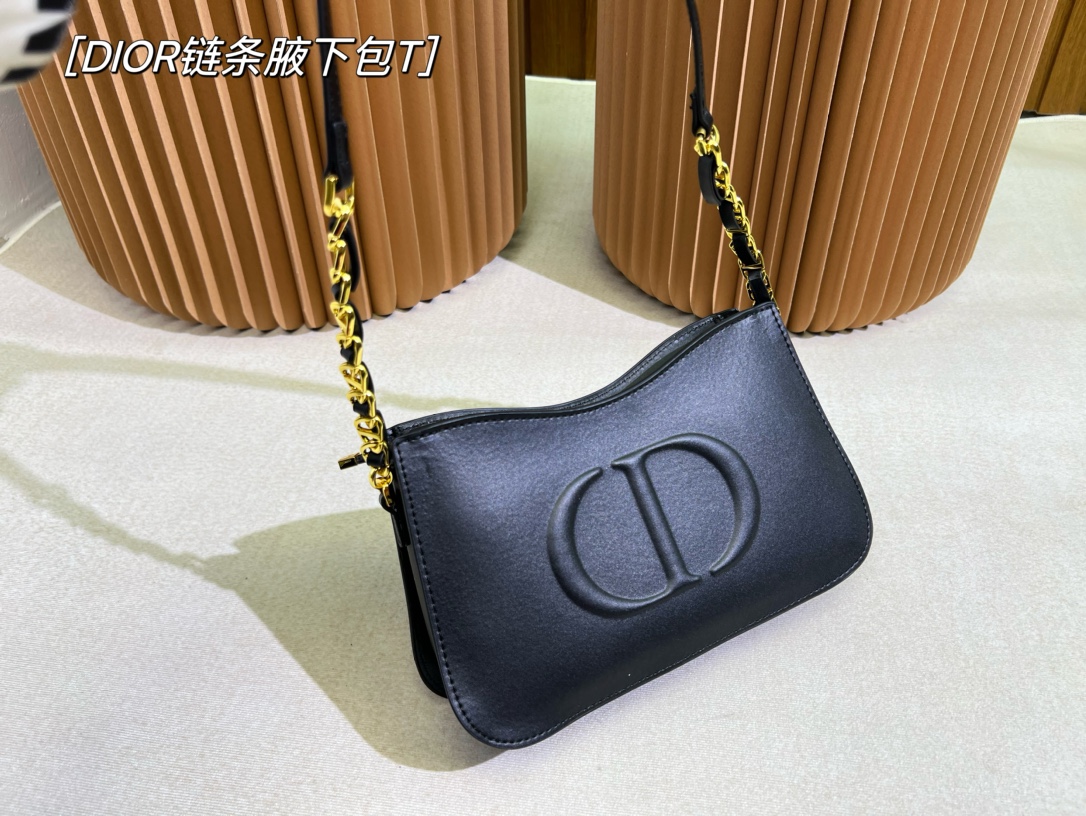 Dior Crossbody & Shoulder Bags Chains