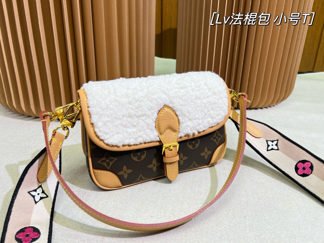 Louis Vuitton Crossbody & Shoulder Bags Embroidery Lambswool Winter Collection Baguette
