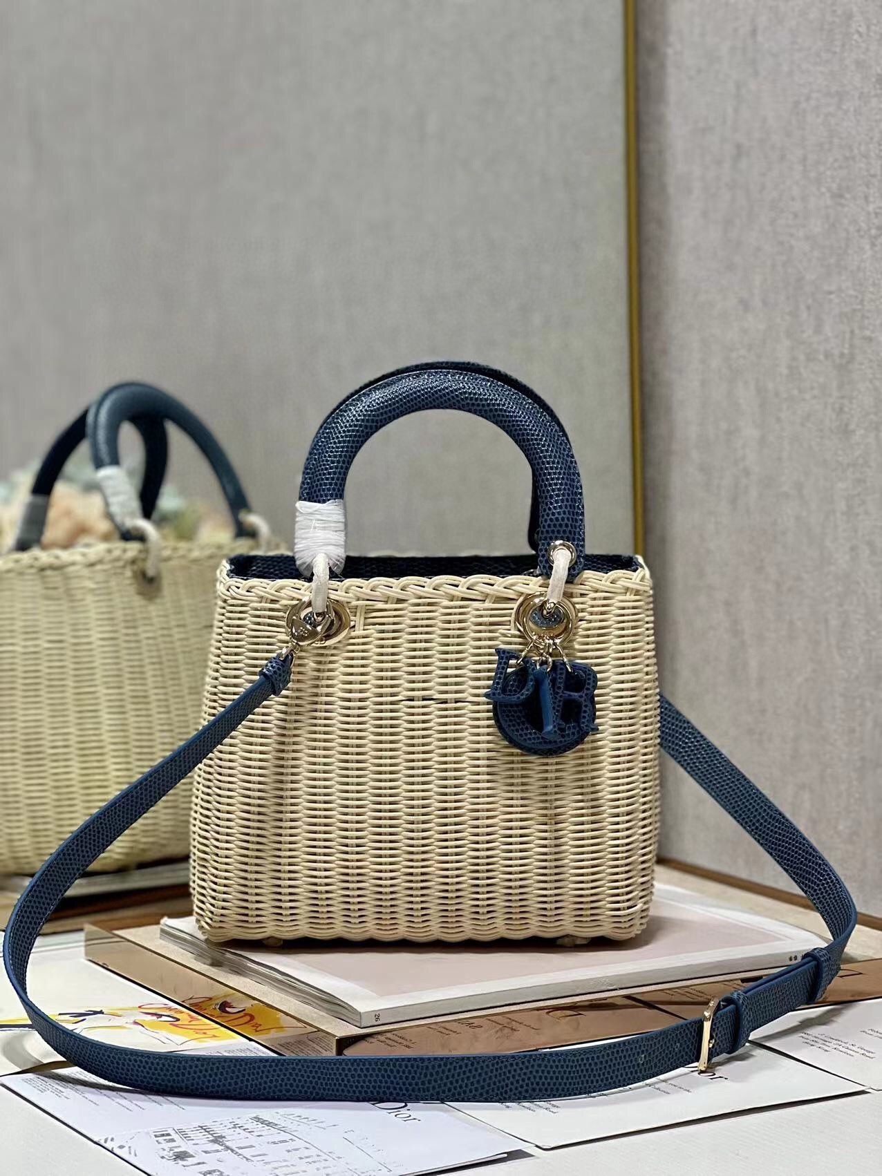 Dior Product _d96qfTkXkVwA9zFdvCeLXEojeNGtVYJqxEbB41w
