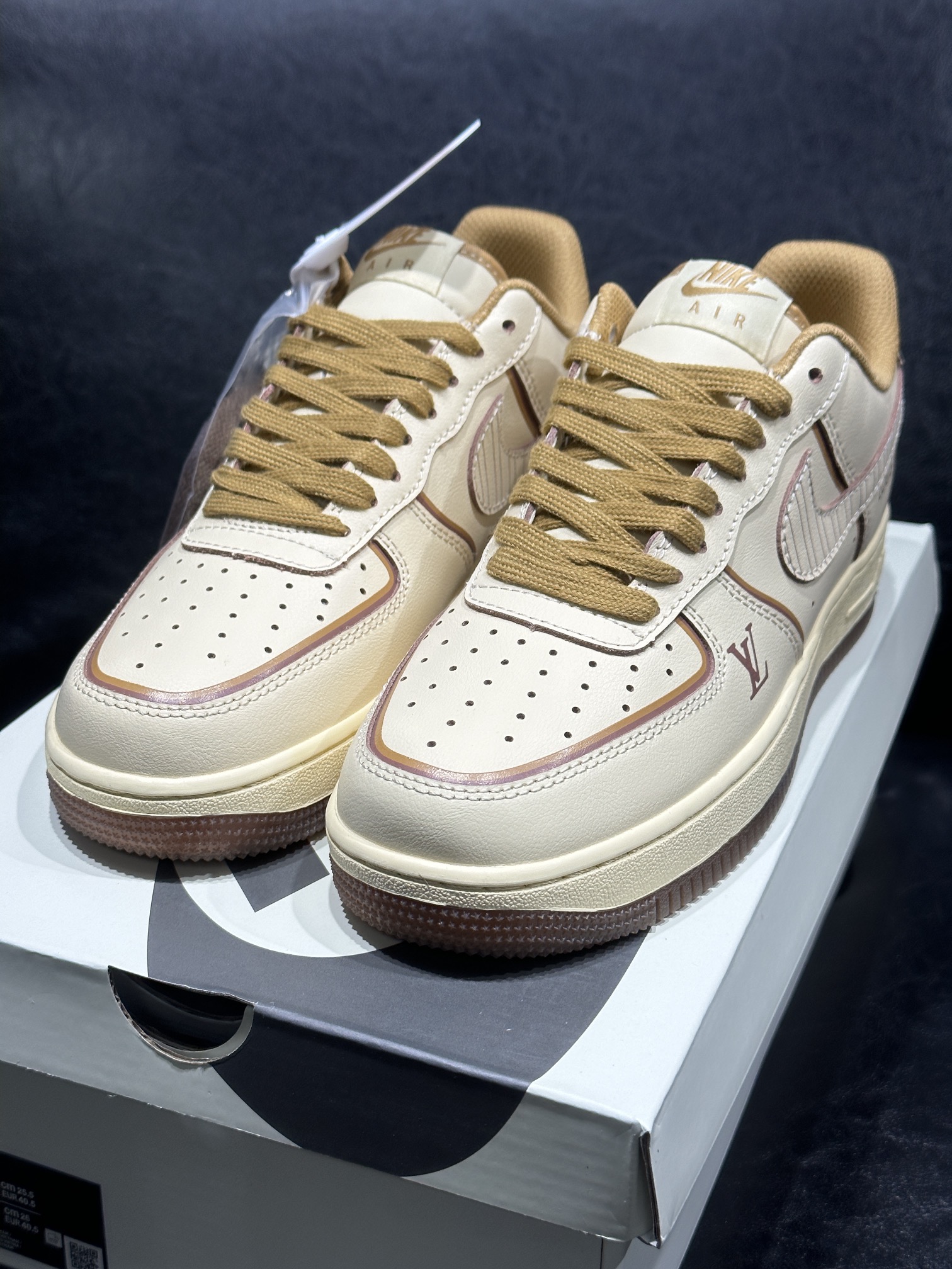 High-Quality Nike Air Force 1 Low Sport Shoes in Various Sizes for Sale