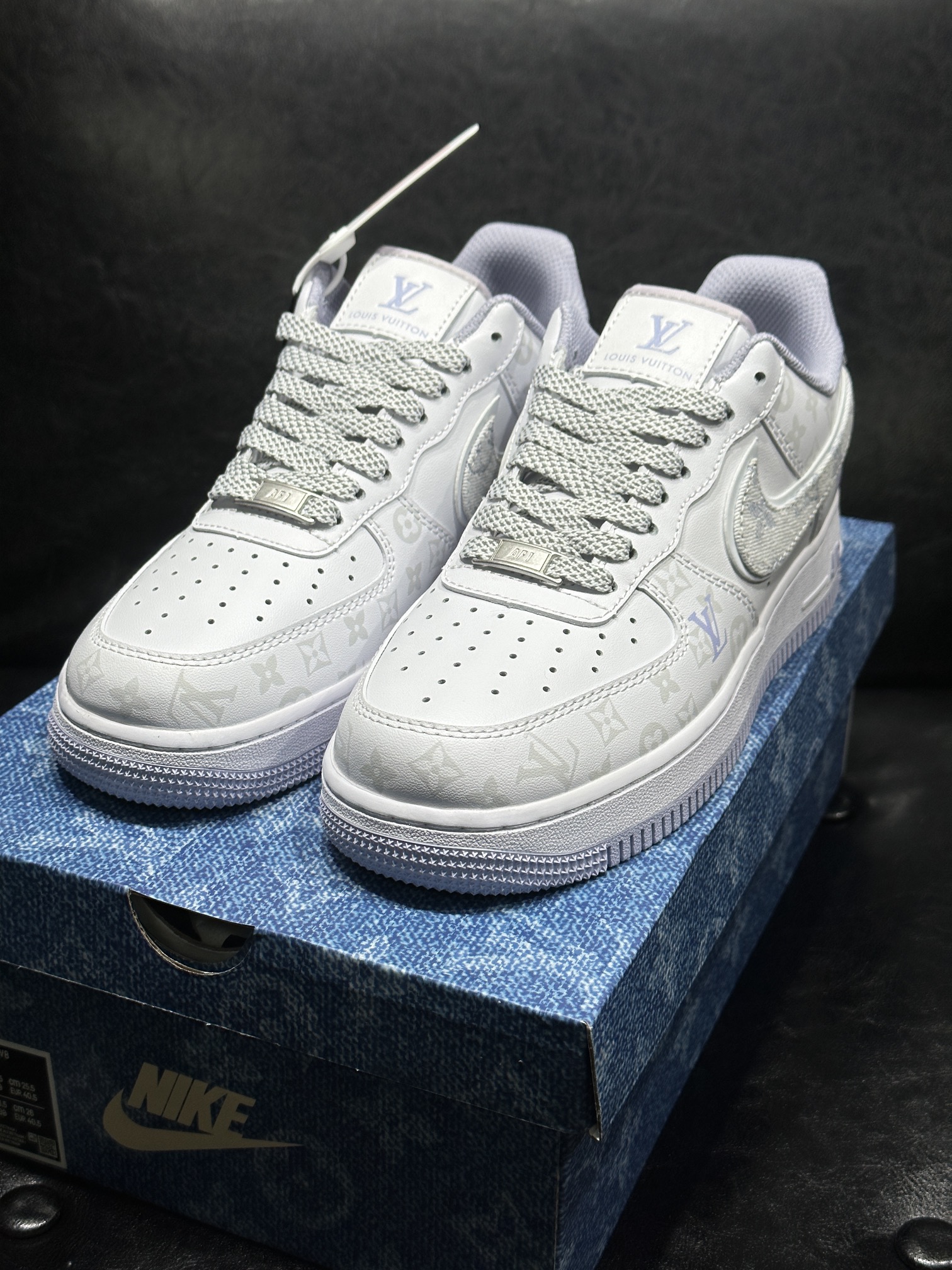 High-Quality Nike Air Force 1 Low Sport Shoes in Various Sizes Available.