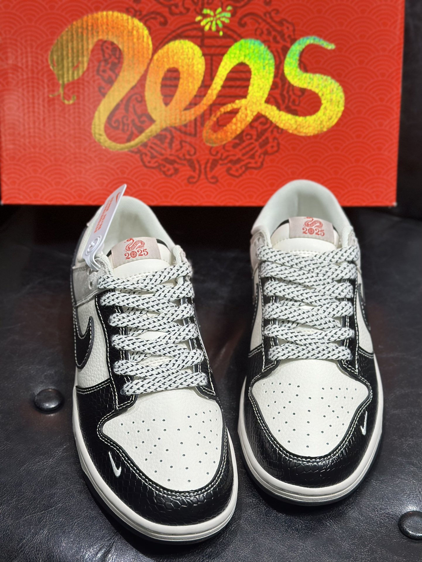Nike Dunk Low Atomic 2025 Year of the Snake Edition - Couple's Sneakers 3 i1734599831 357 3