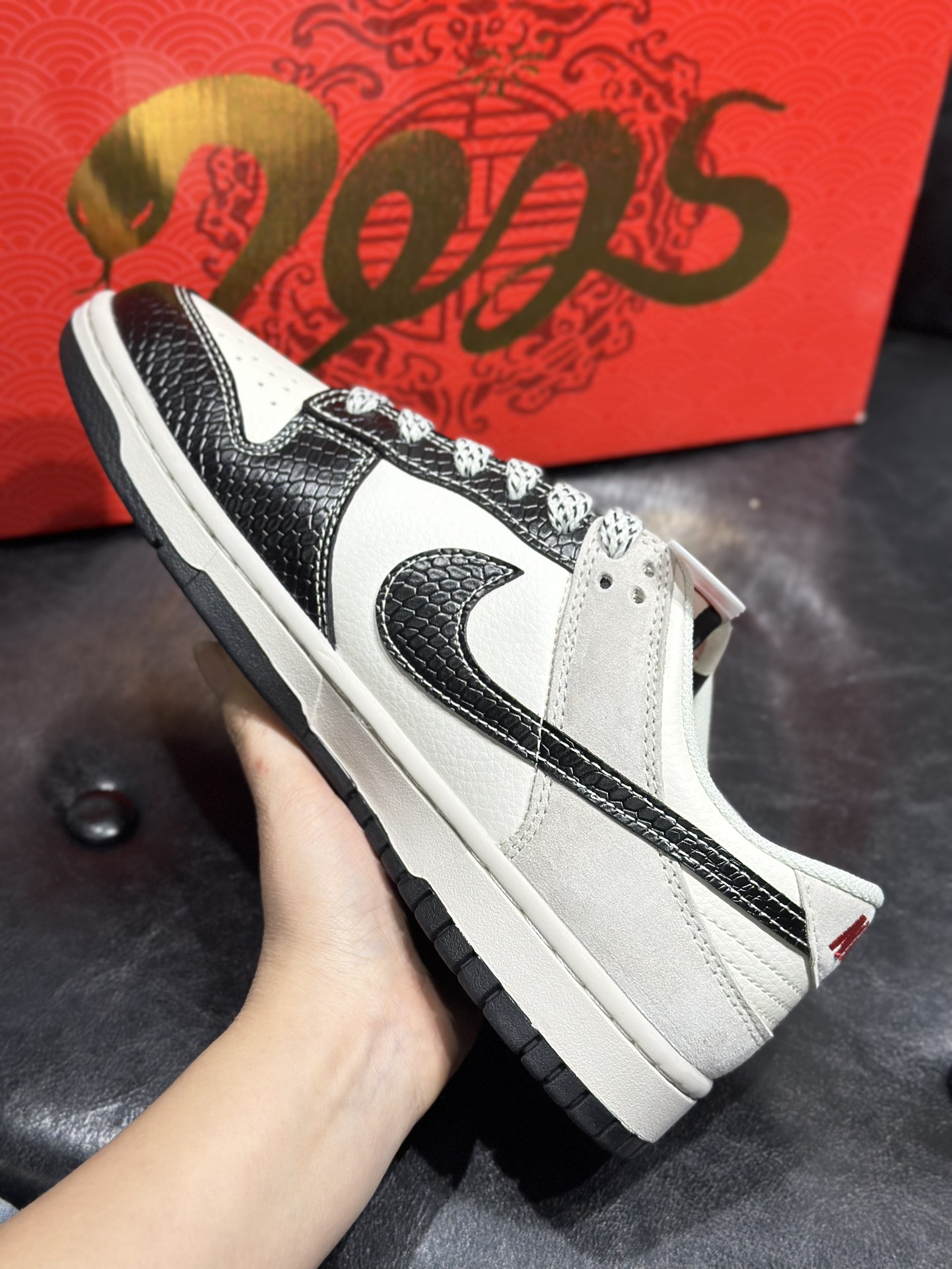 Nike Dunk Low Atomic 2025 Year of the Snake Edition - Couple's Sneakers 6 i1734599831 7152 1