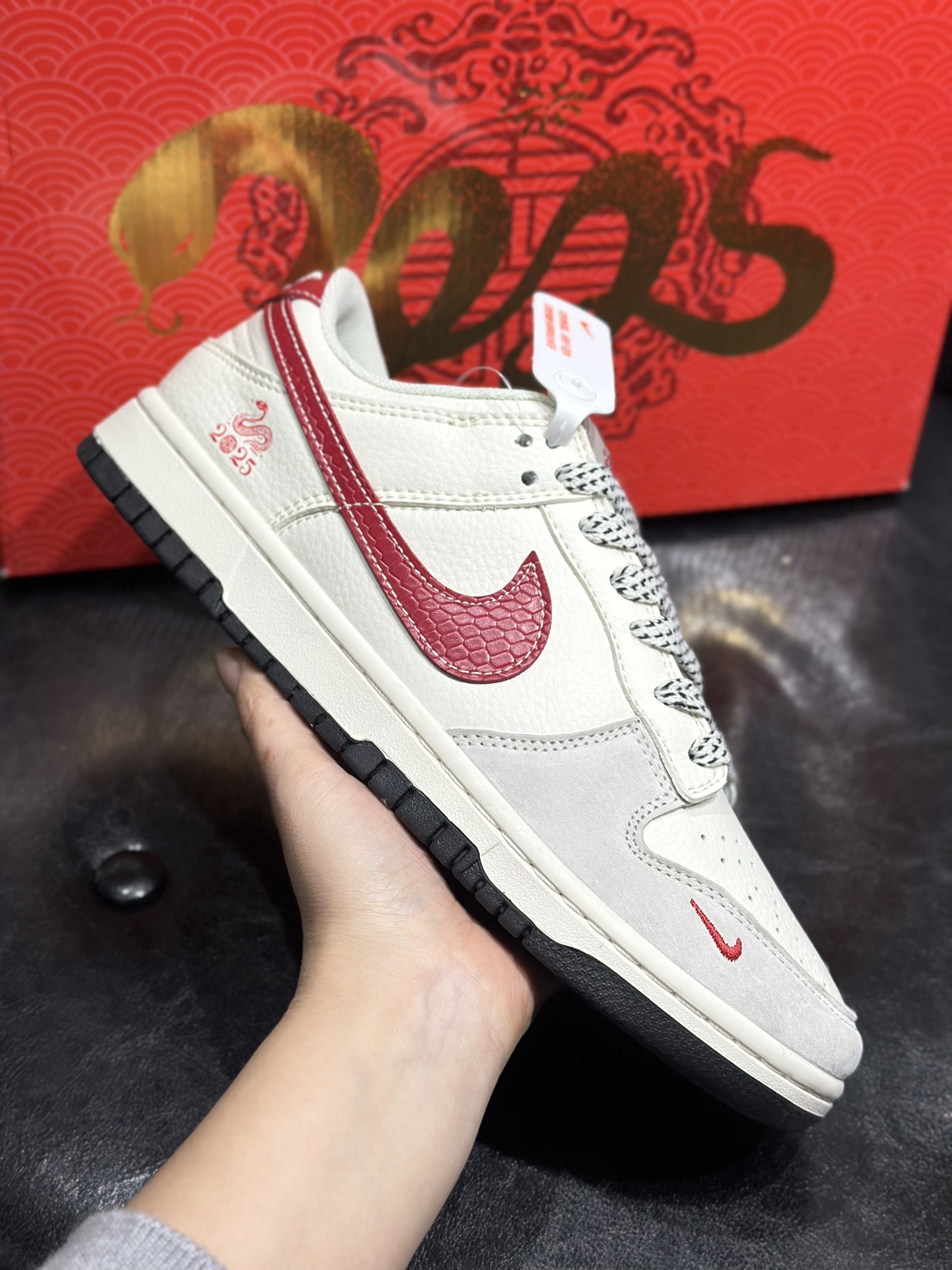 Nike Dunk Low Atomic 'Year of the Snake' Custom Sneakers - Limited Edition 5 i1734600160 5812 4