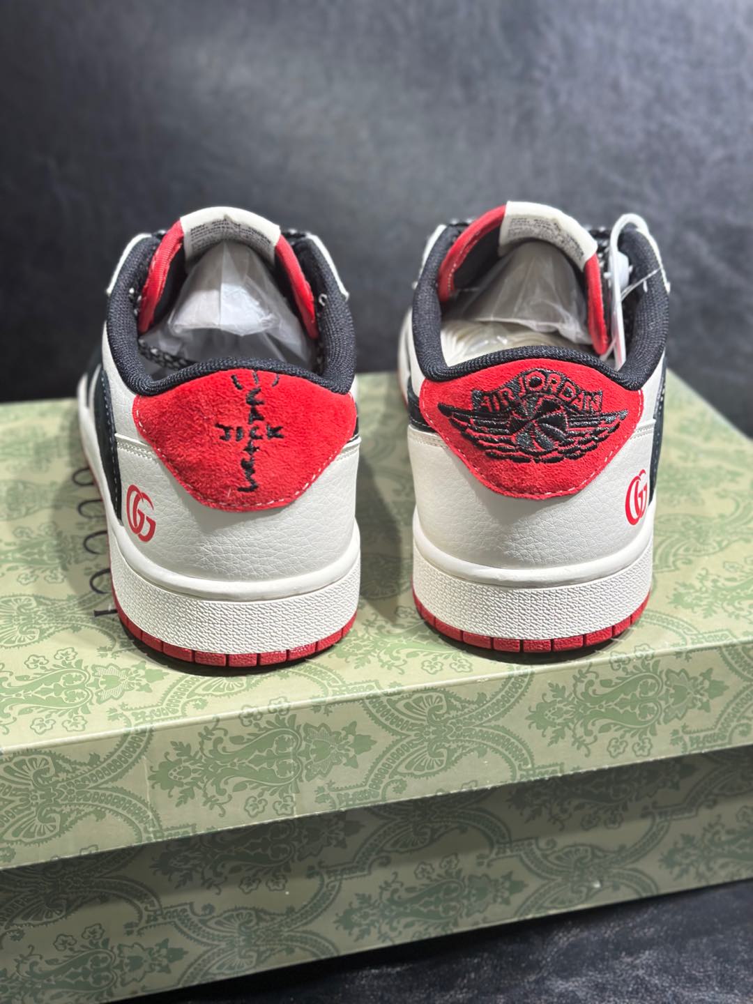 Gucci Dunk Low Custom Sneakers - Stylish, Comfortable, and Anti-Slip Design 3 i1735539381216 5588 0 1