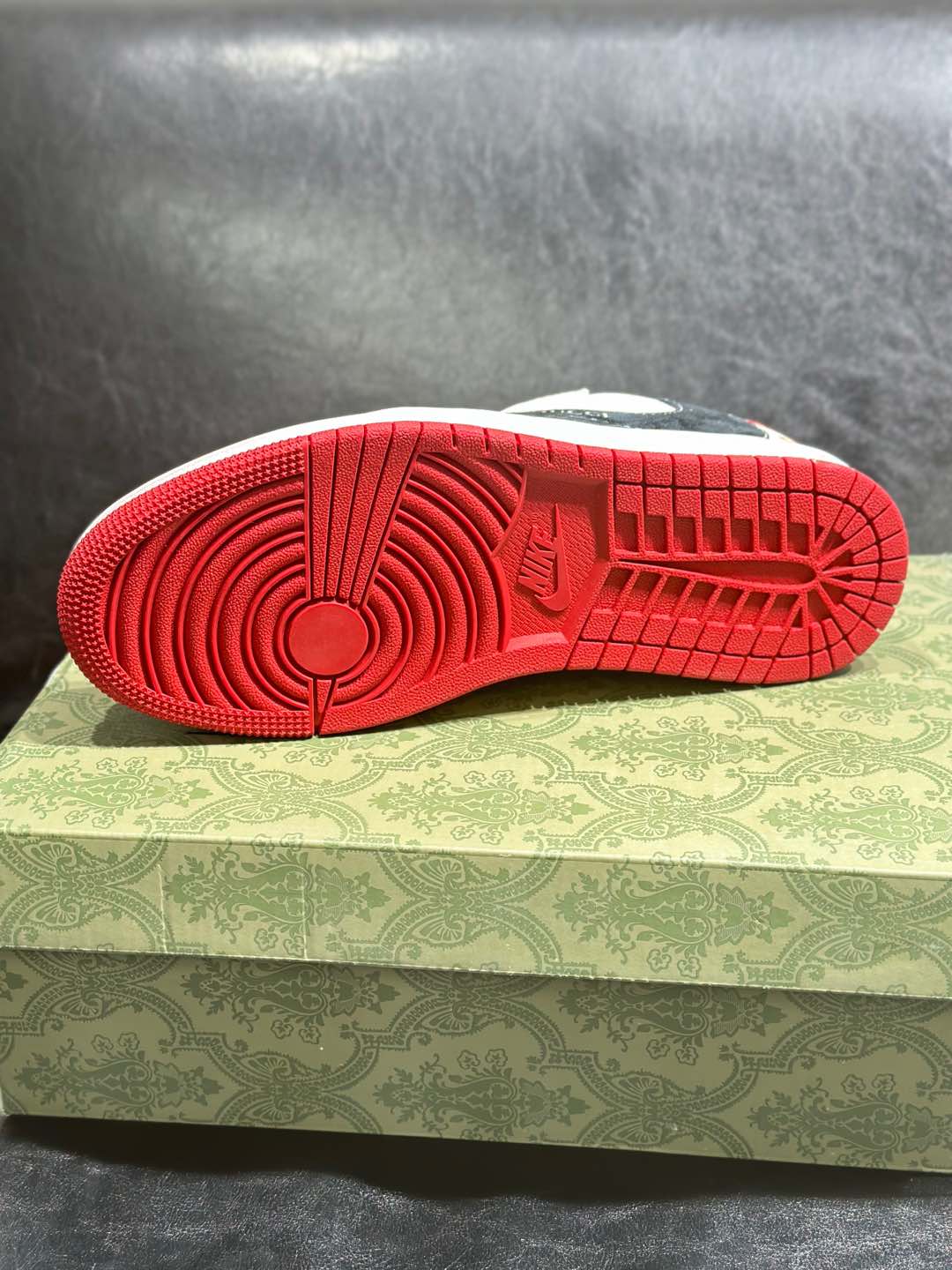 Gucci Dunk Low Custom Sneakers - Stylish, Comfortable, and Anti-Slip Design 10 i1735539381216 5935 0 8