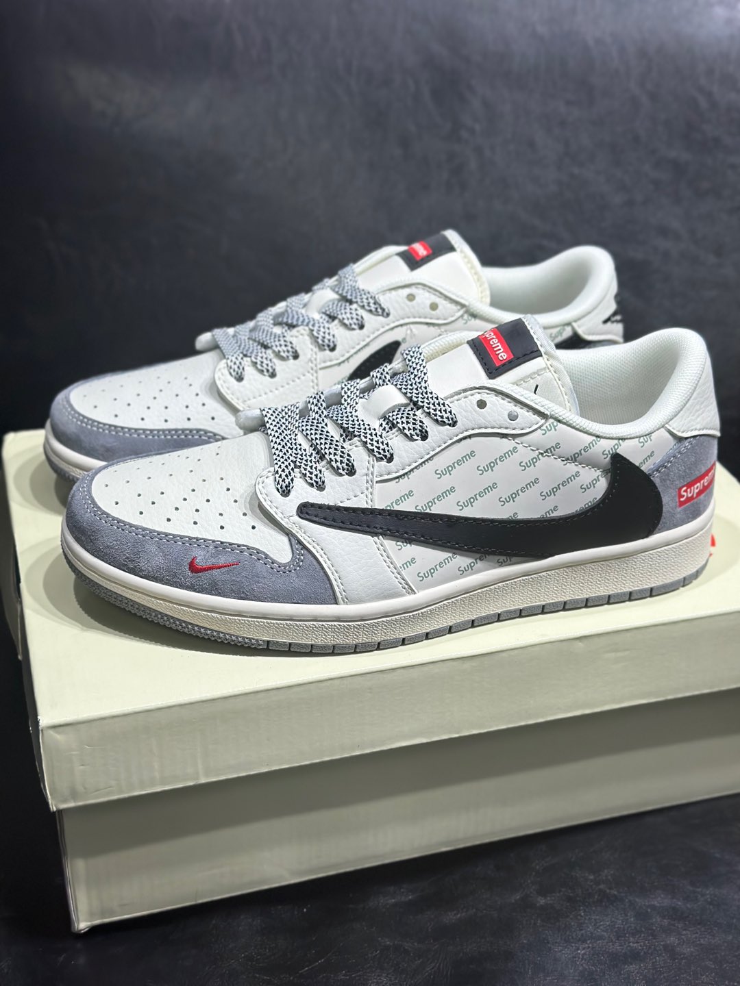 Nike Dunk Low Custom Supreme Collab Sneakers: Stylish, Comfortable, Sizes 36-45 2 i1735539424135 4362 0 0