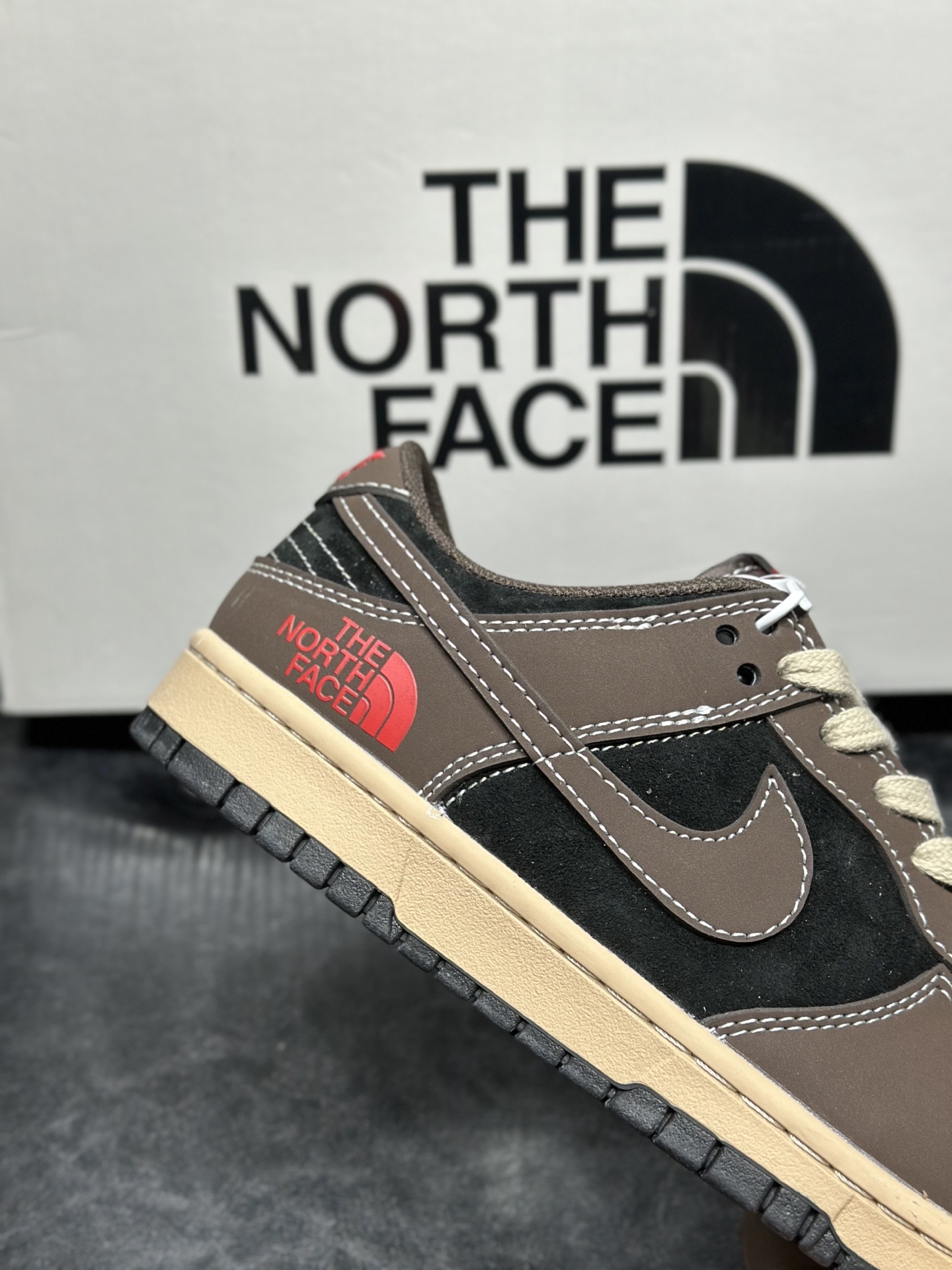 Nike Dunk Low Atomic, 2025 Snake Year Edition, Couple's Sneakers - Limited! 8 i1740210080857 7483 0 6