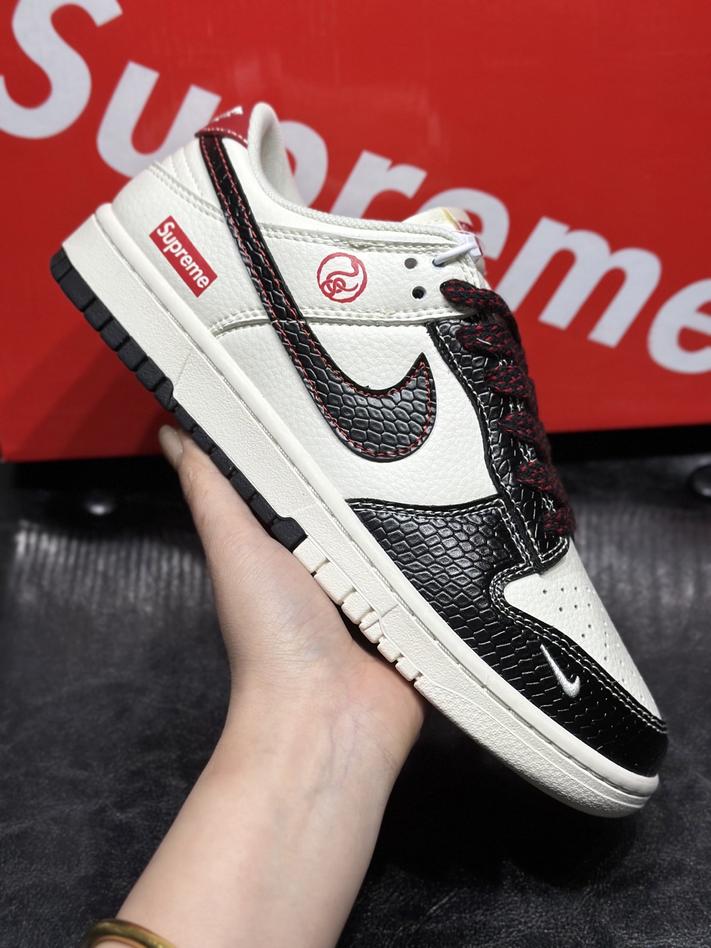 Nike Dunk Low Atomic 2025 Year of the Snake Custom Sneakers for Couples 5 i1740210133766 975 0 3