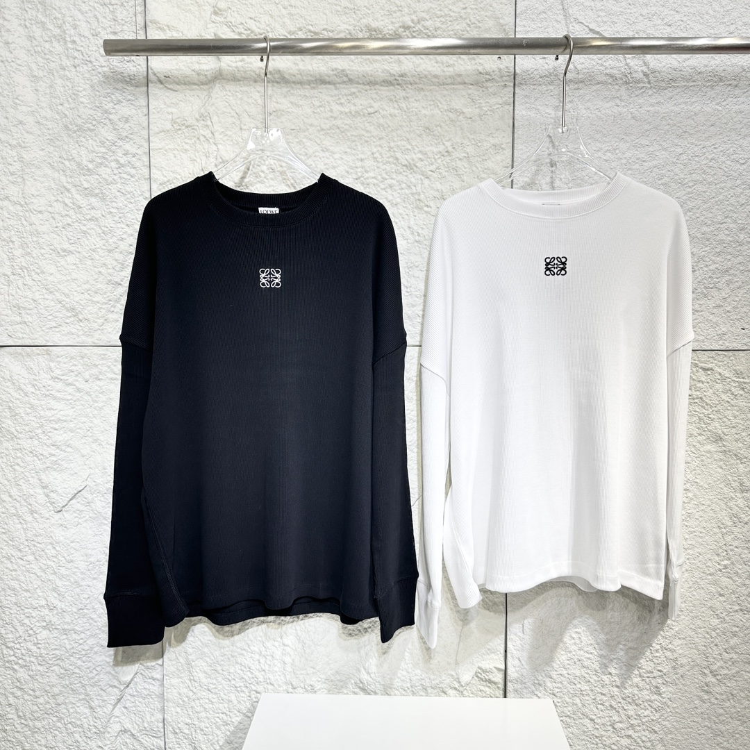 Loewe Solid Color Loose Fit Crew Neck Long Sleeve T-Shirt
